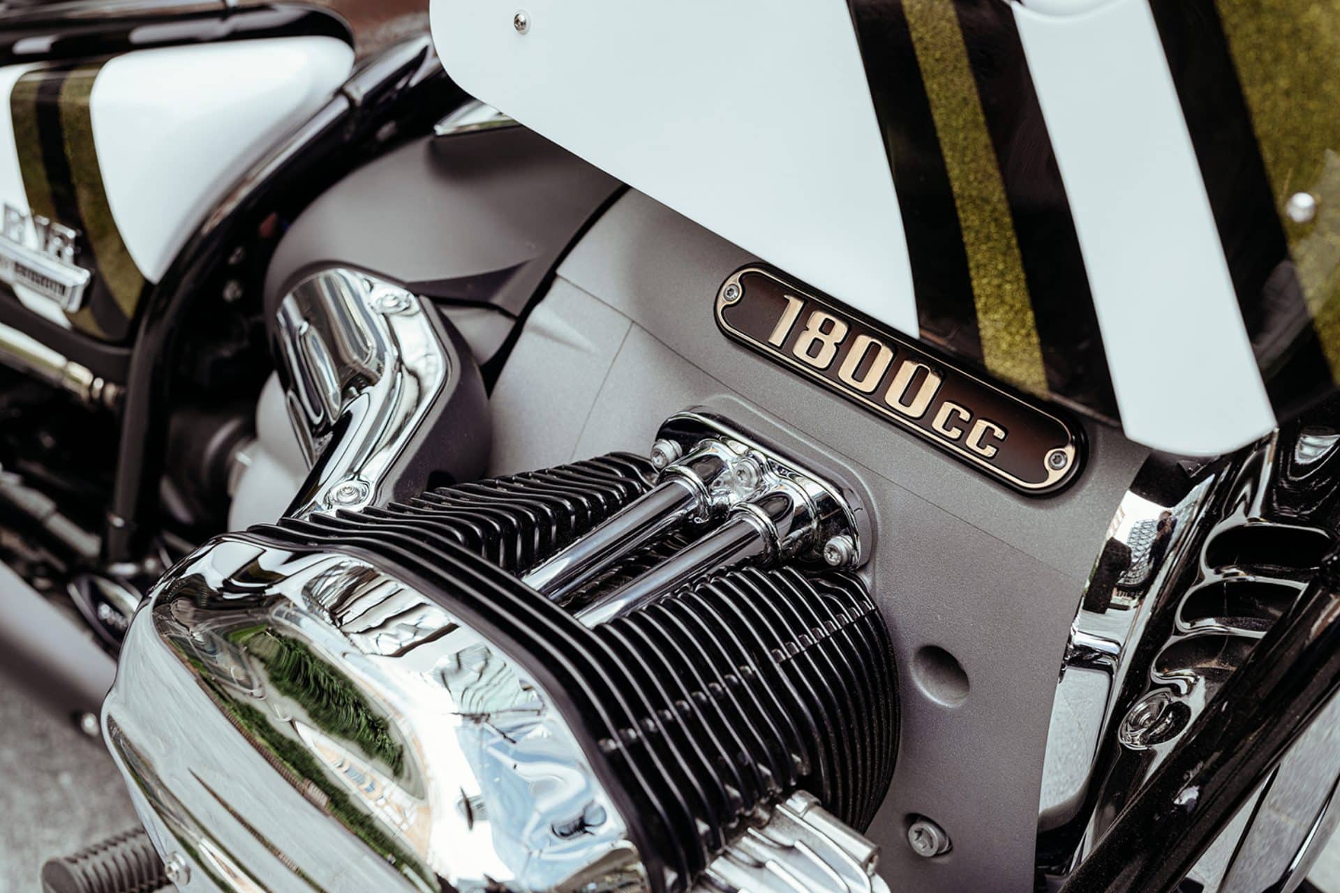 BMW R18 Bosozoku de Untitled Motorcycles