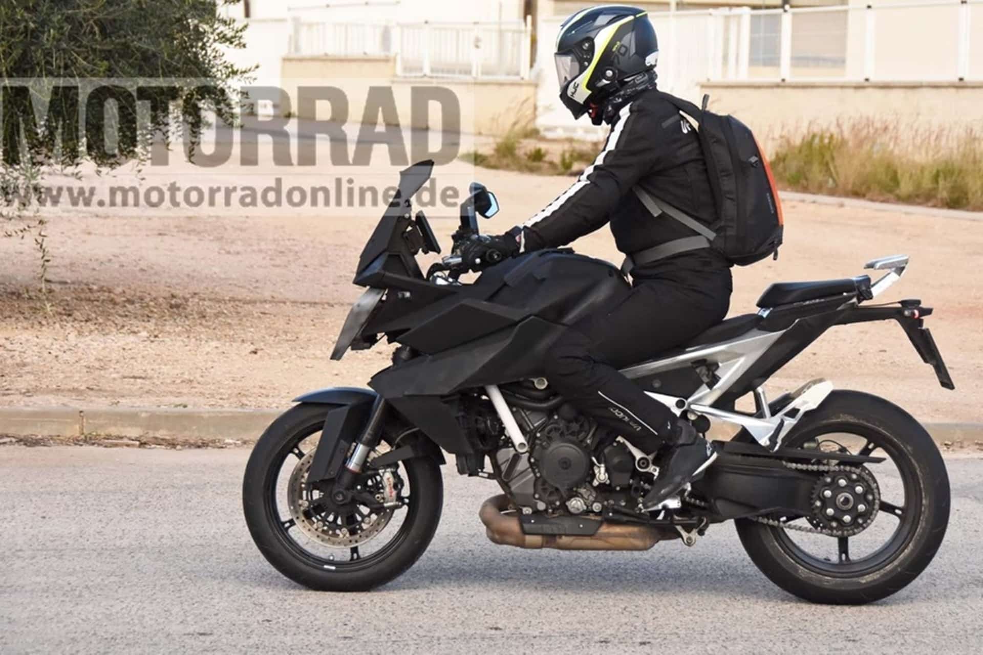 ¡Confirmado! La 1390 Super Duke GT 2025 está en camino