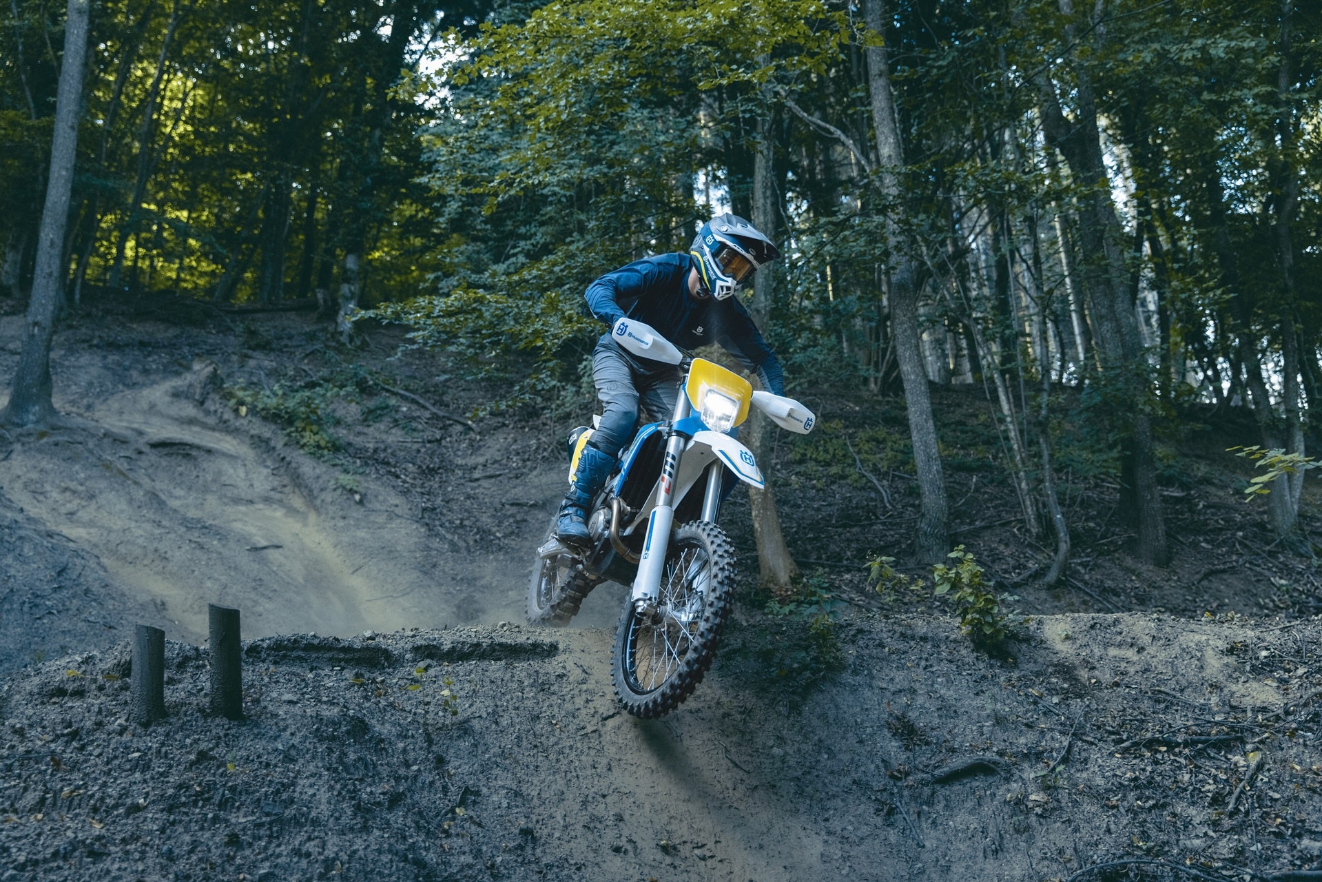 Gama Husqvarna Heritage 2025