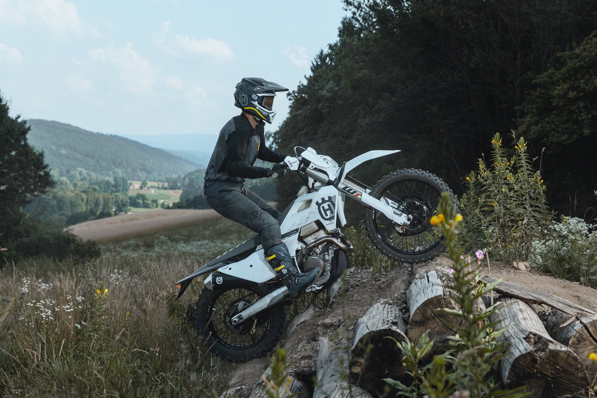 Husqvarna presenta su nueva gama de modelos Pro Enduro 2025