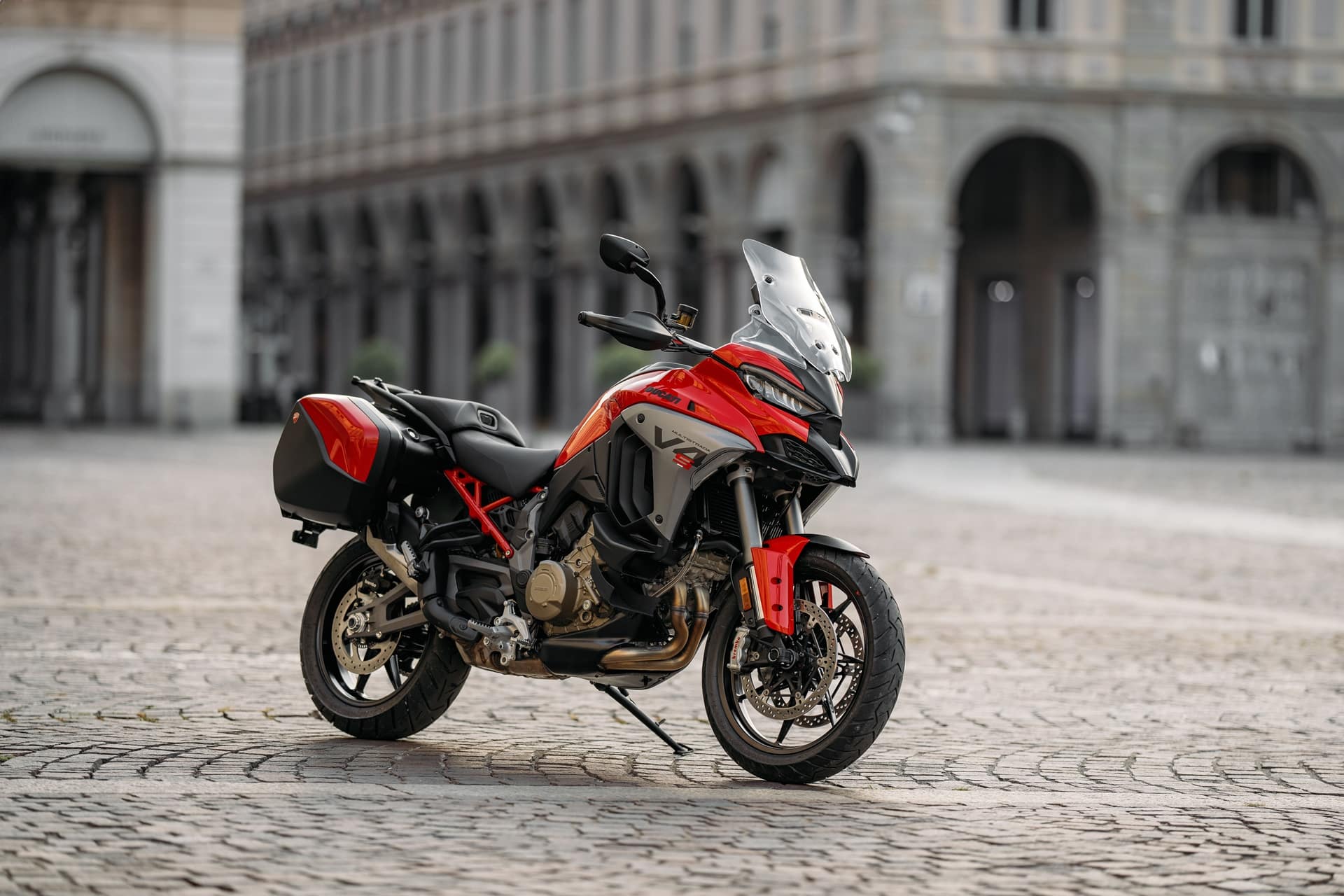 Ducati Multistrada V4 2025