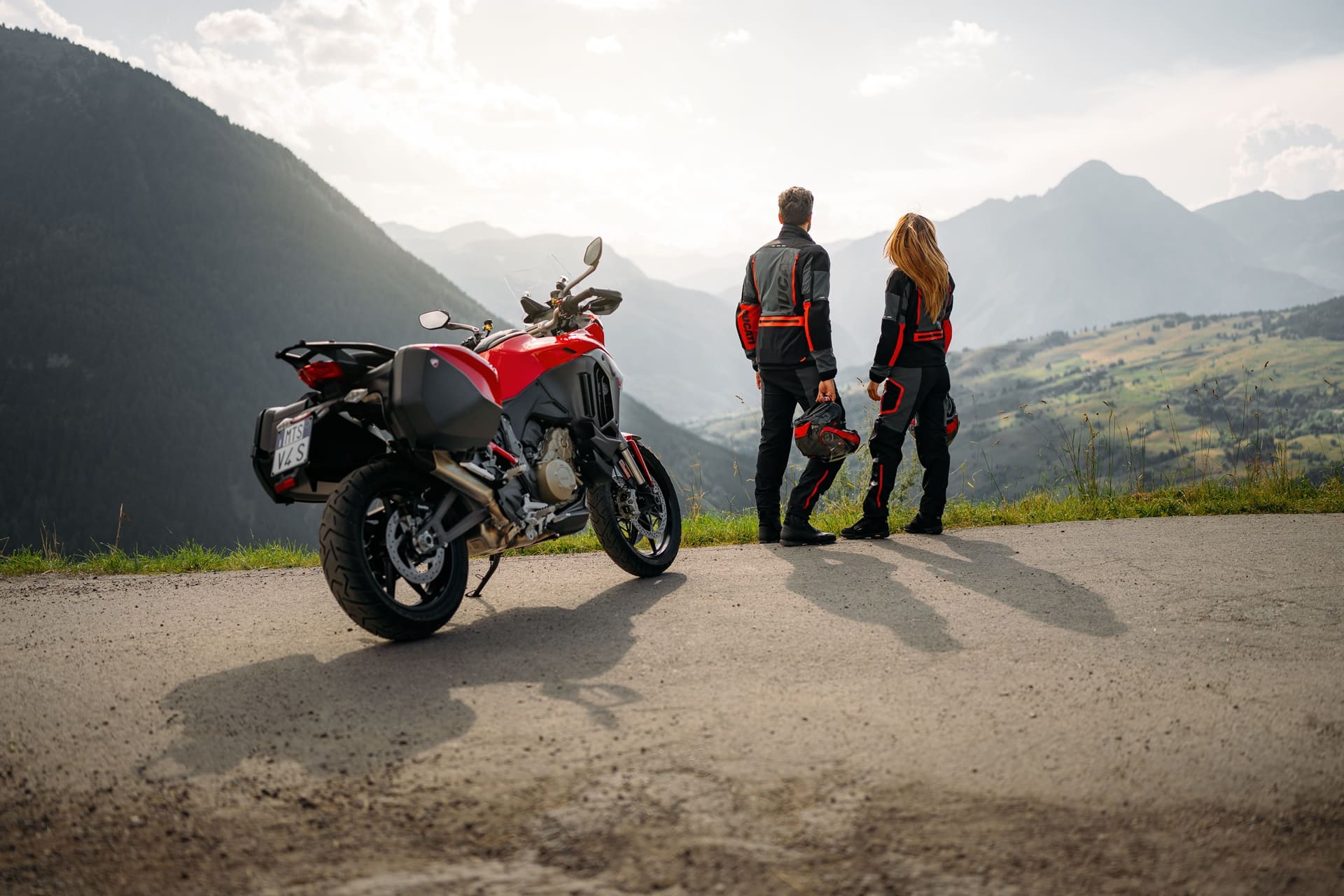 Ducati Multistrada V4 2025
