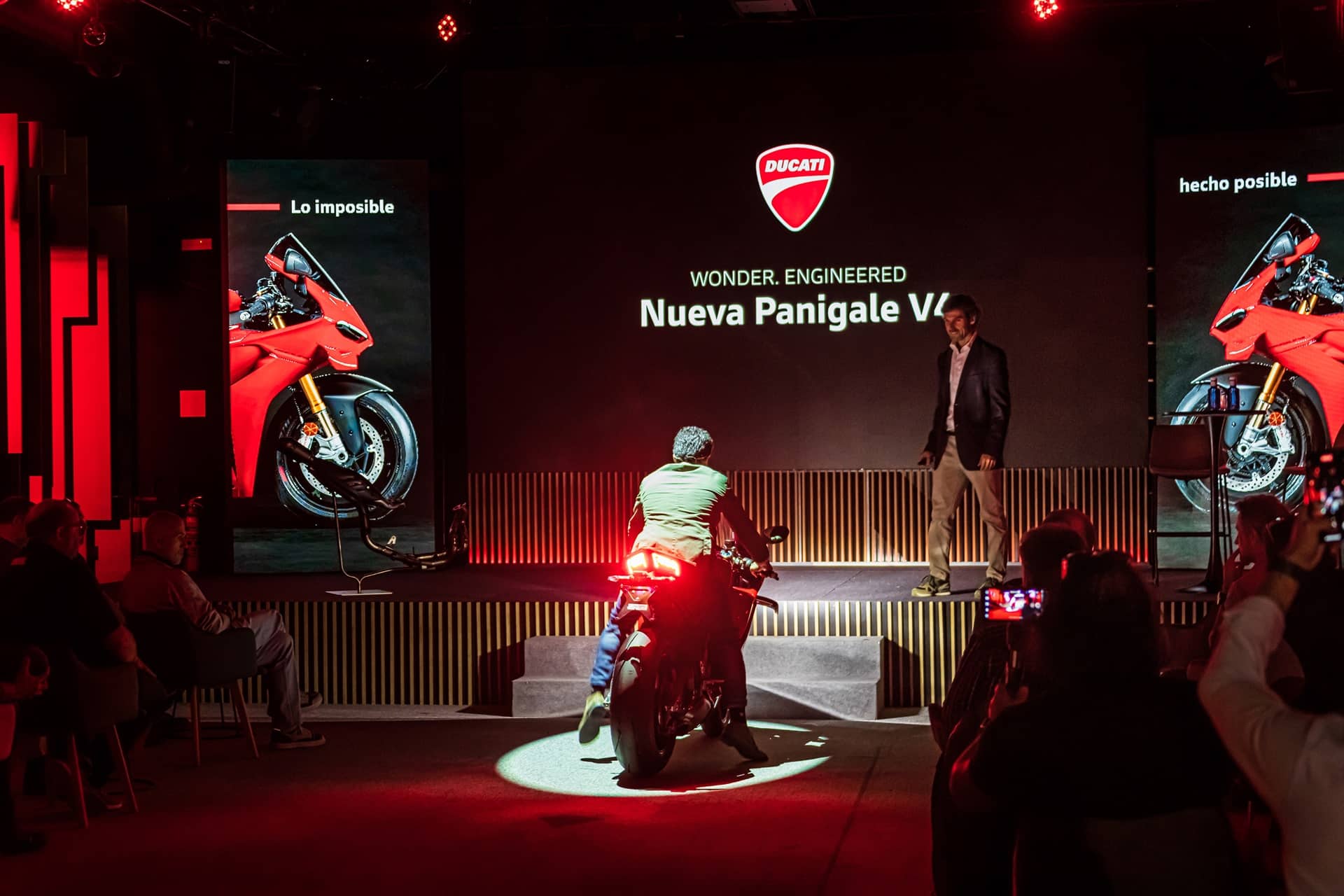 Ducati Panigale V4 S 2025