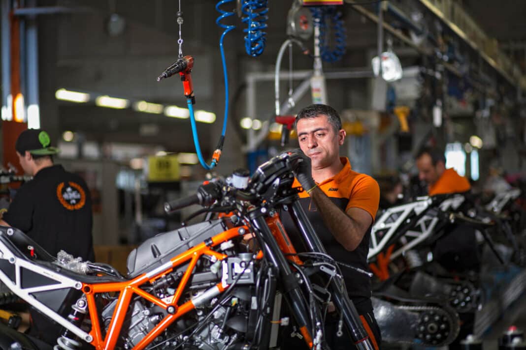 Pierer Mobility sigue con sus reestructuraciones internas y despide a más empleados
