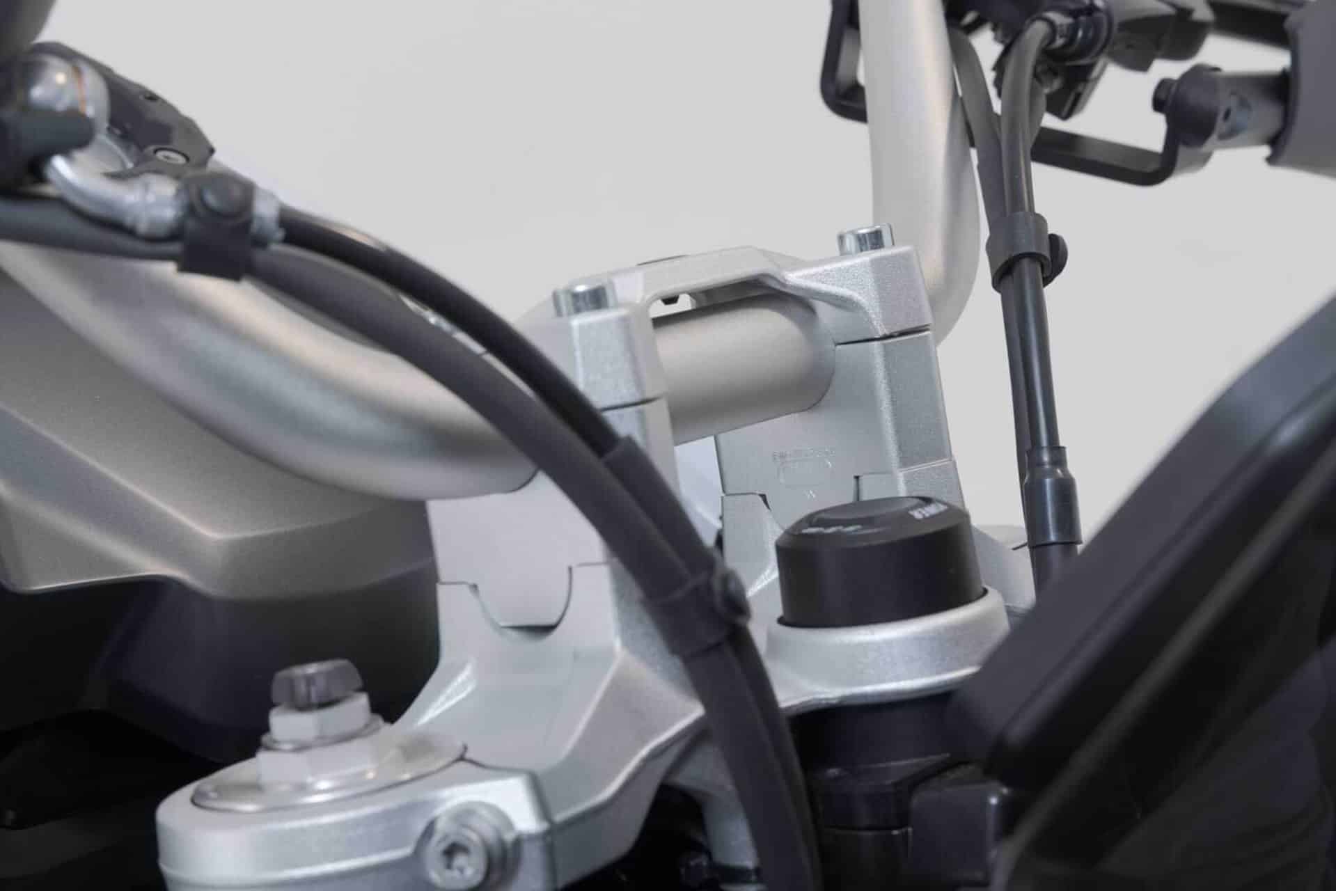 La BMW F900GS más y mejor equipada con la amplia gama de accesorios de SW-Motech