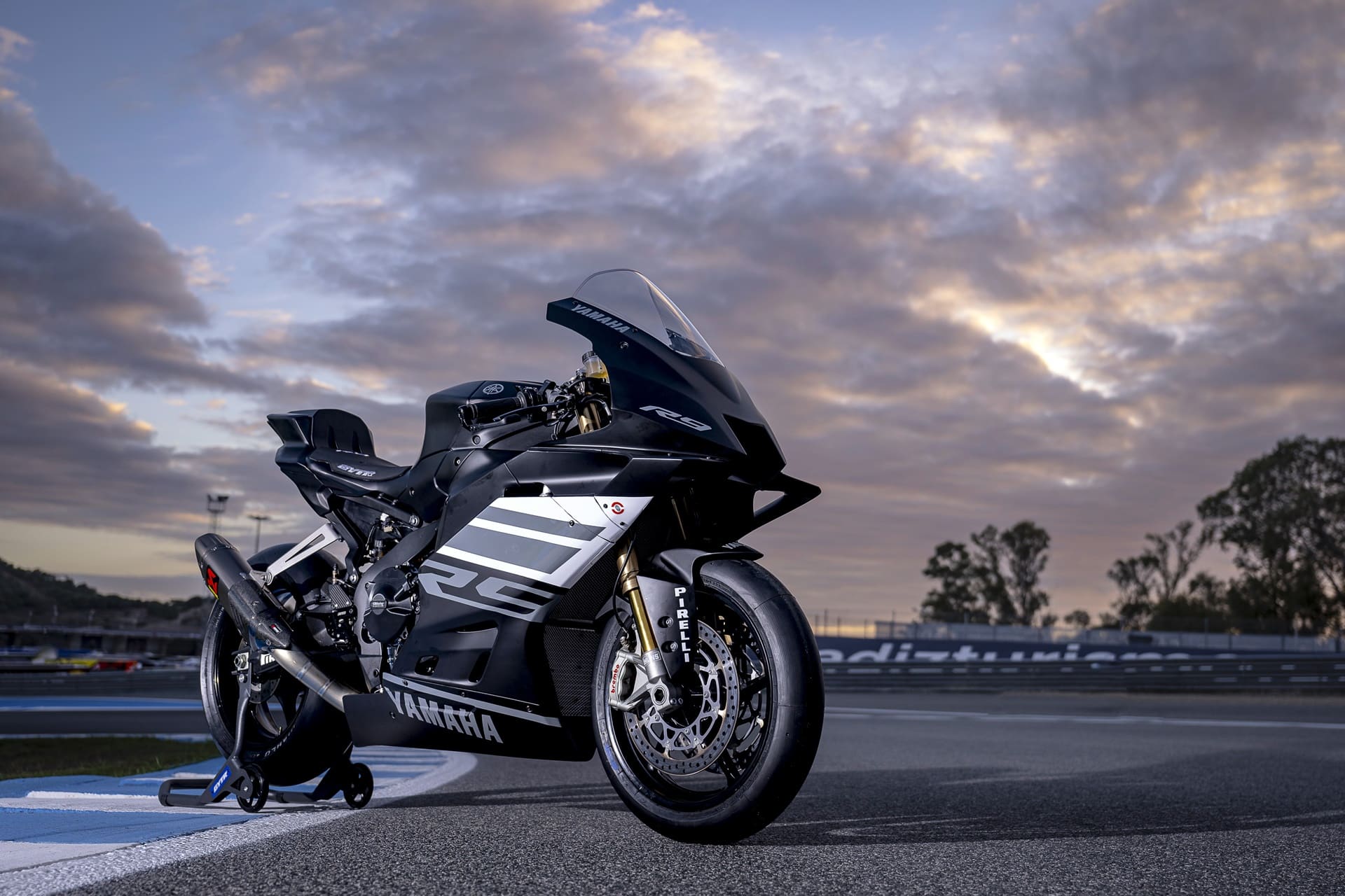 Yamaha R9 WorldSSP 2025