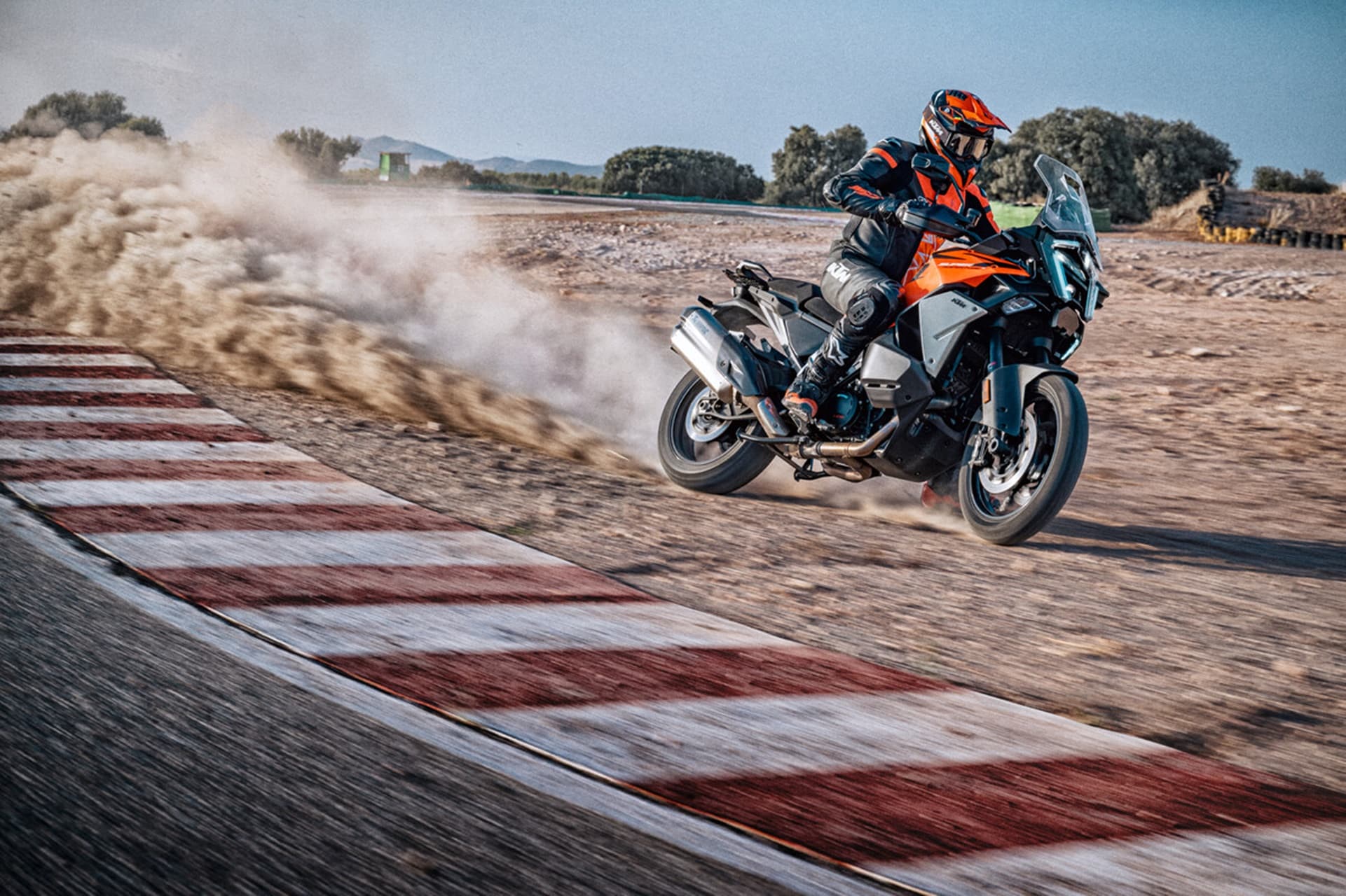 KTM 1390 Super Adventure S EVO 2025