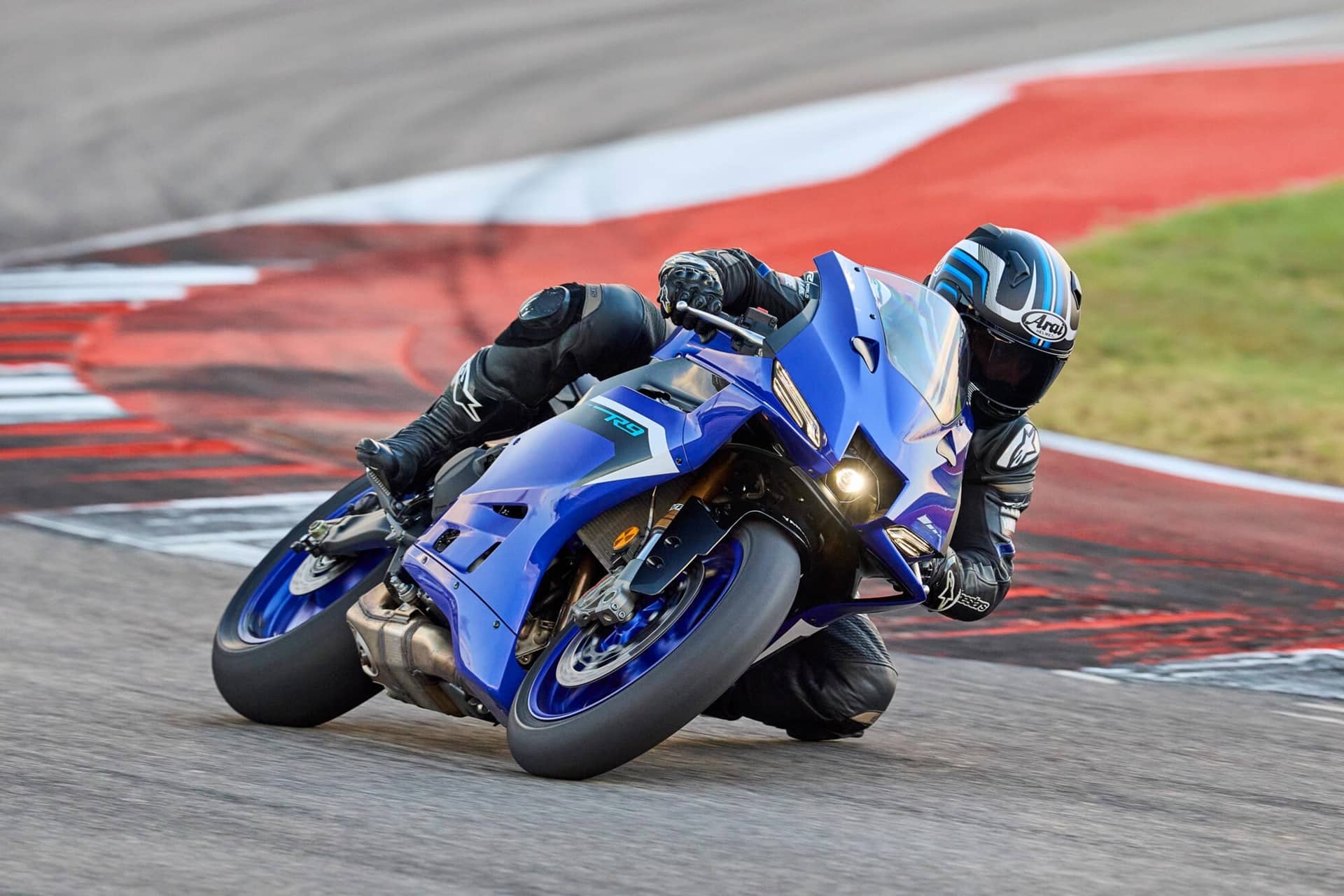Ya conocemos el precio que tendrá la nueva Yamaha R9 en nuestro país