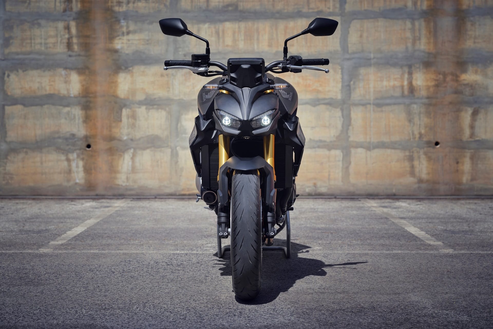 Honda lanza finalmente su nueva CB1000 Hornet 2025, acompañada de una excitante versión SP