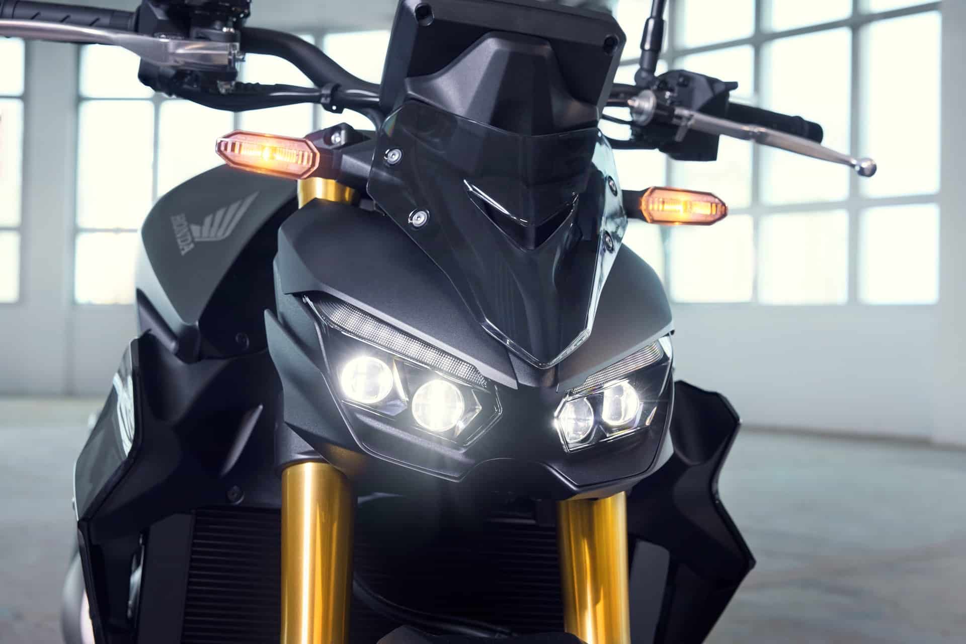 Honda lanza finalmente su nueva CB1000 Hornet 2025, acompañada de una excitante versión SP