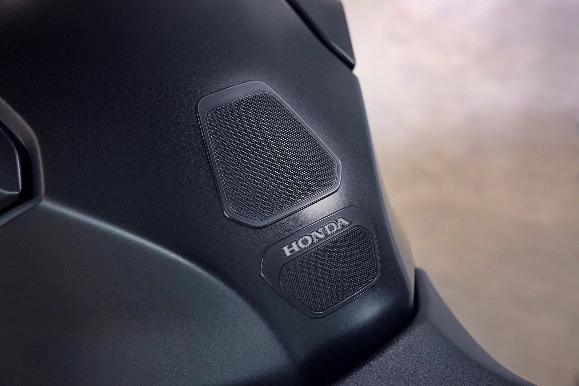 Honda lanza finalmente su nueva CB1000 Hornet 2025, acompañada de una excitante versión SP