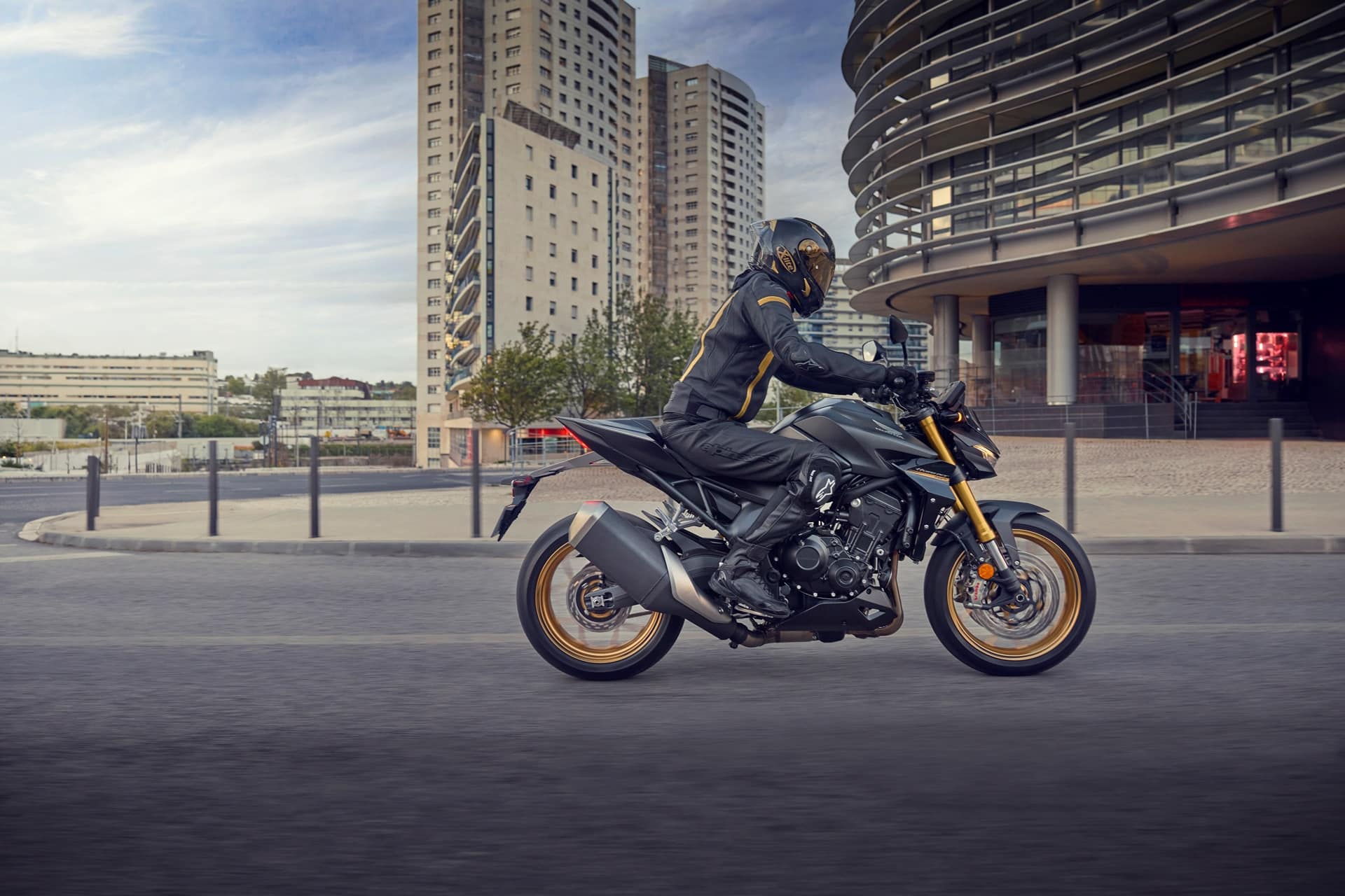 Honda lanza finalmente su nueva CB1000 Hornet 2025, acompañada de una excitante versión SP