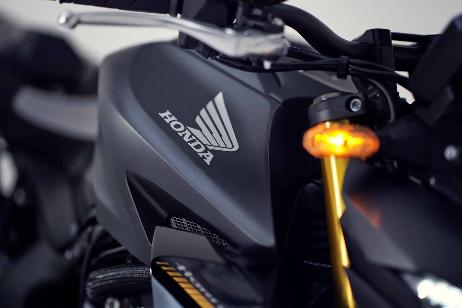 Honda lanza finalmente su nueva CB1000 Hornet 2025, acompañada de una excitante versión SP