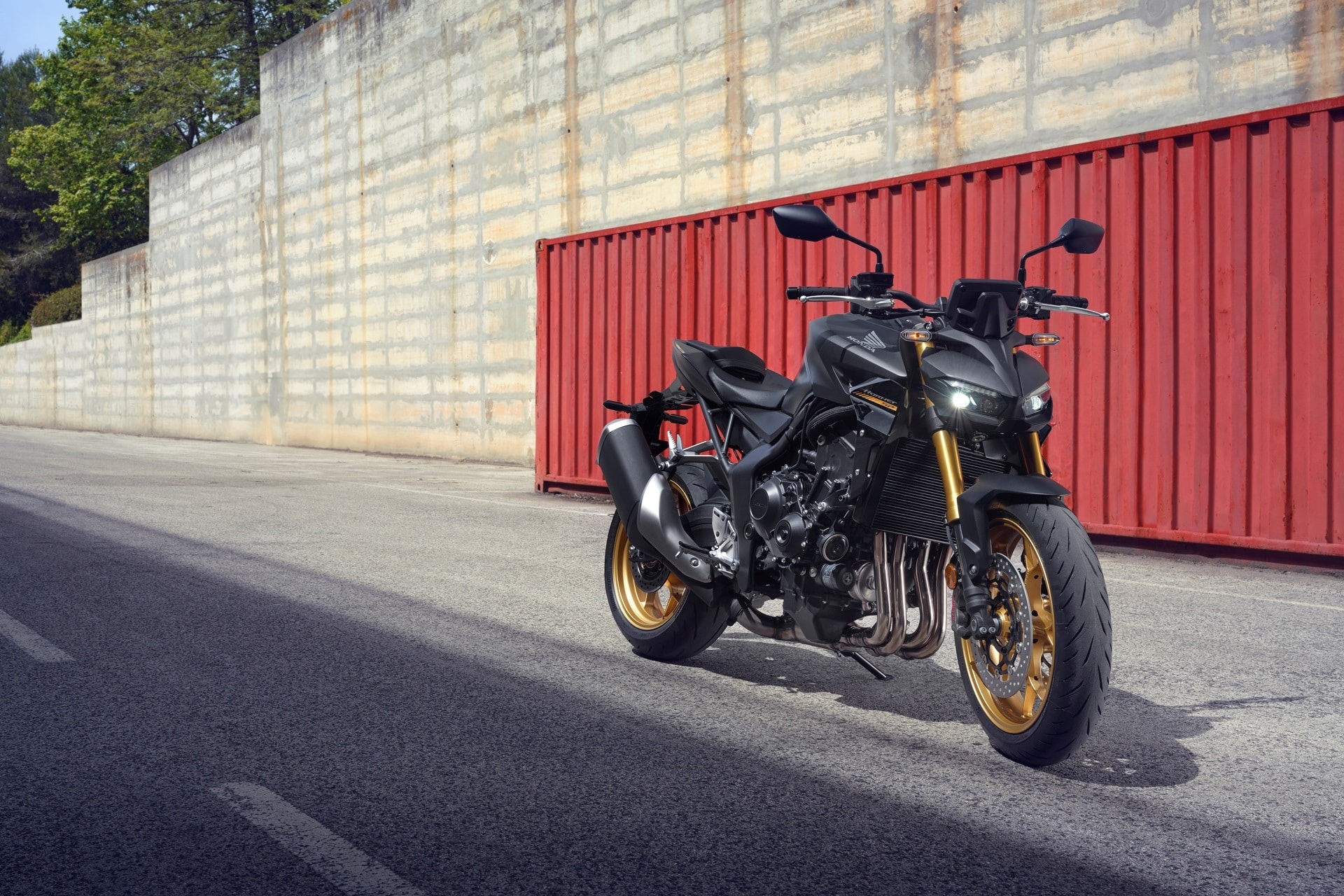 Honda lanza finalmente su nueva CB1000 Hornet 2025, acompañada de una excitante versión SP