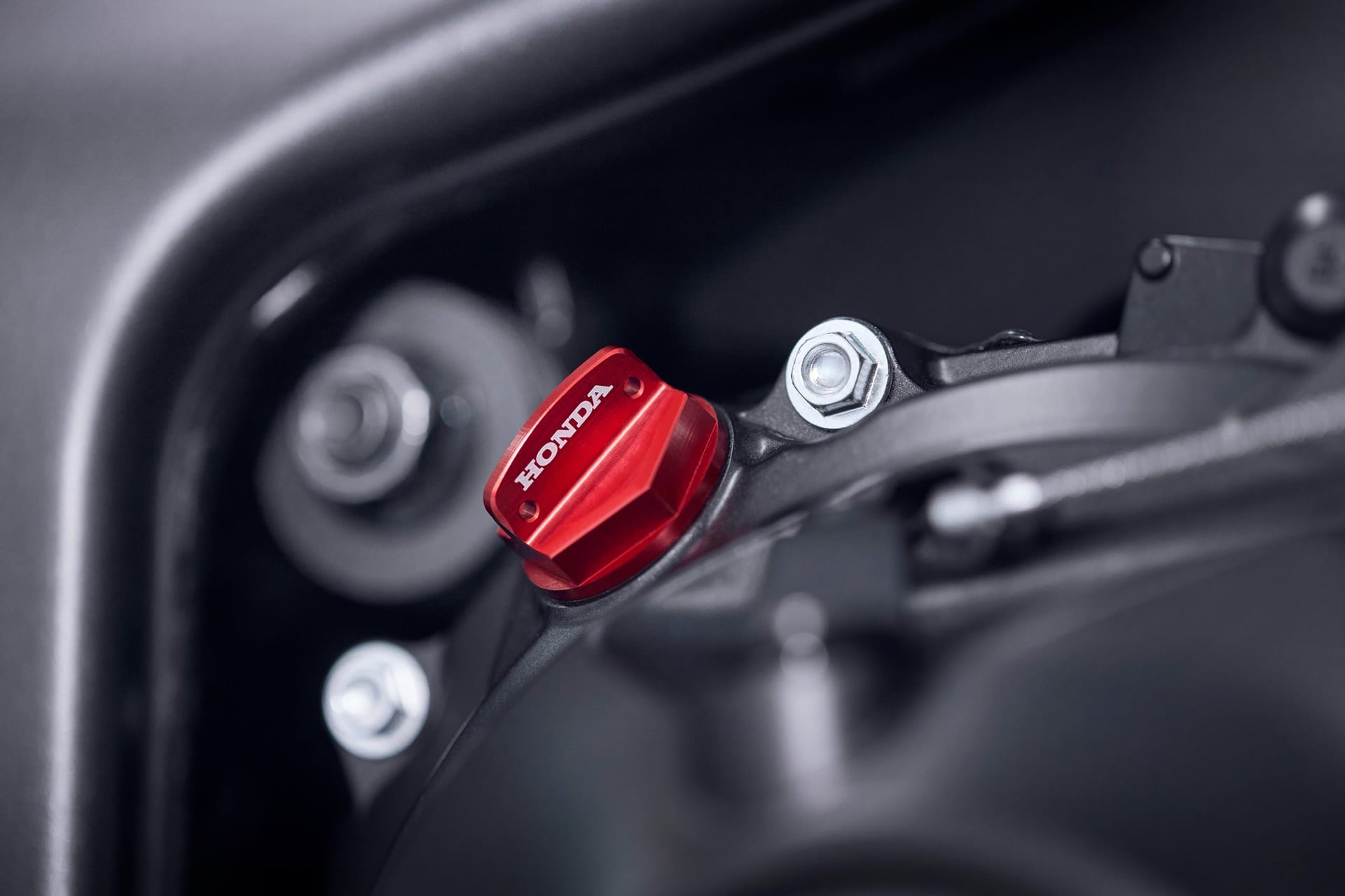Honda lanza finalmente su nueva CB1000 Hornet 2025, acompañada de una excitante versión SP