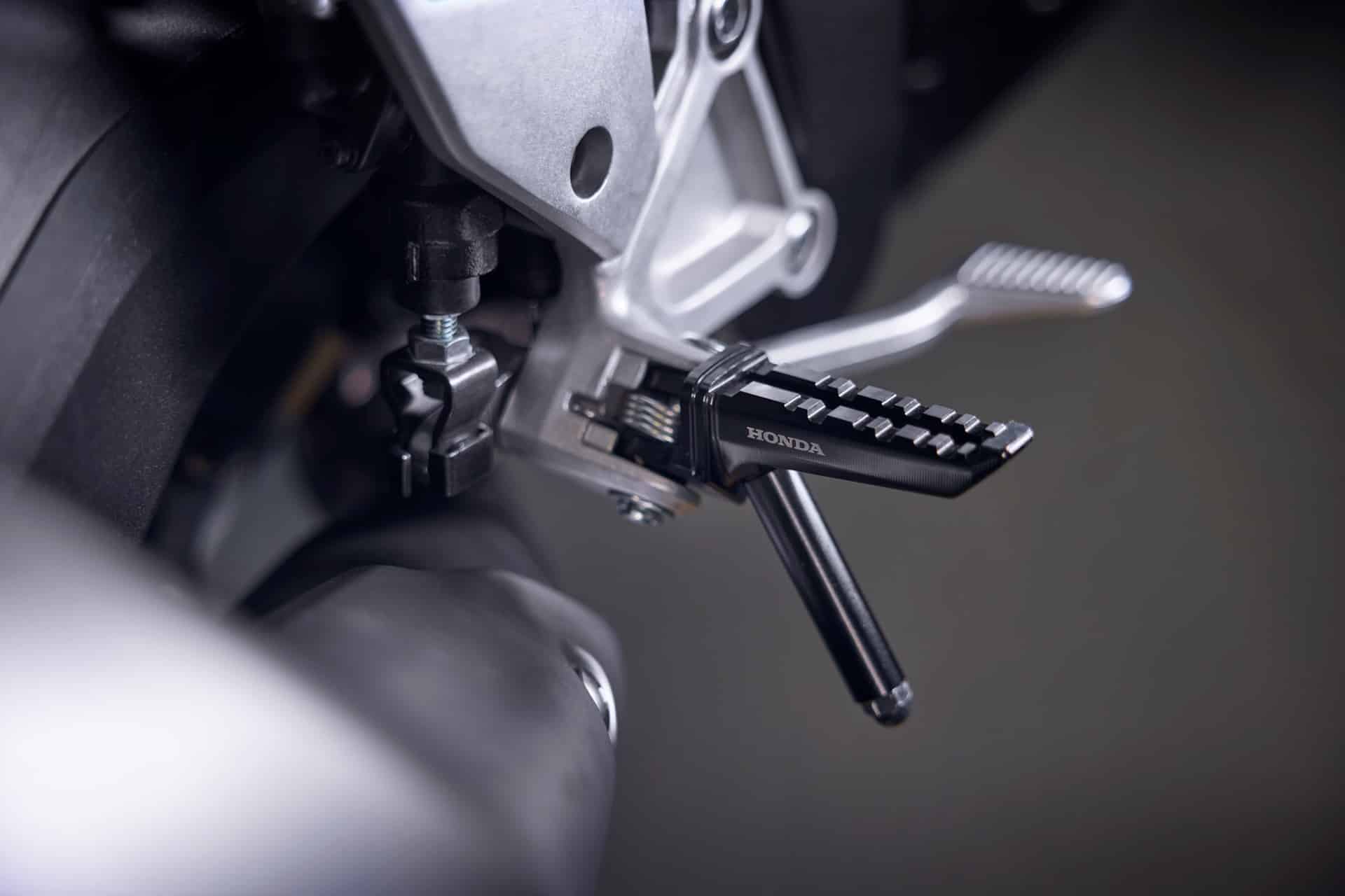 Honda lanza finalmente su nueva CB1000 Hornet 2025, acompañada de una excitante versión SP