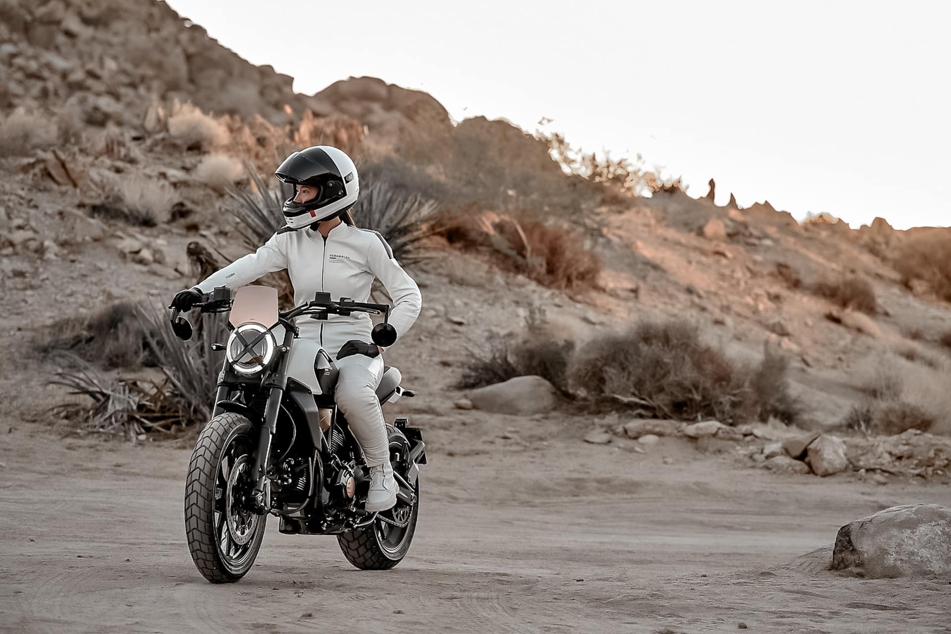 Ducati Scrambler 10° Aniversario Rizoma Edition