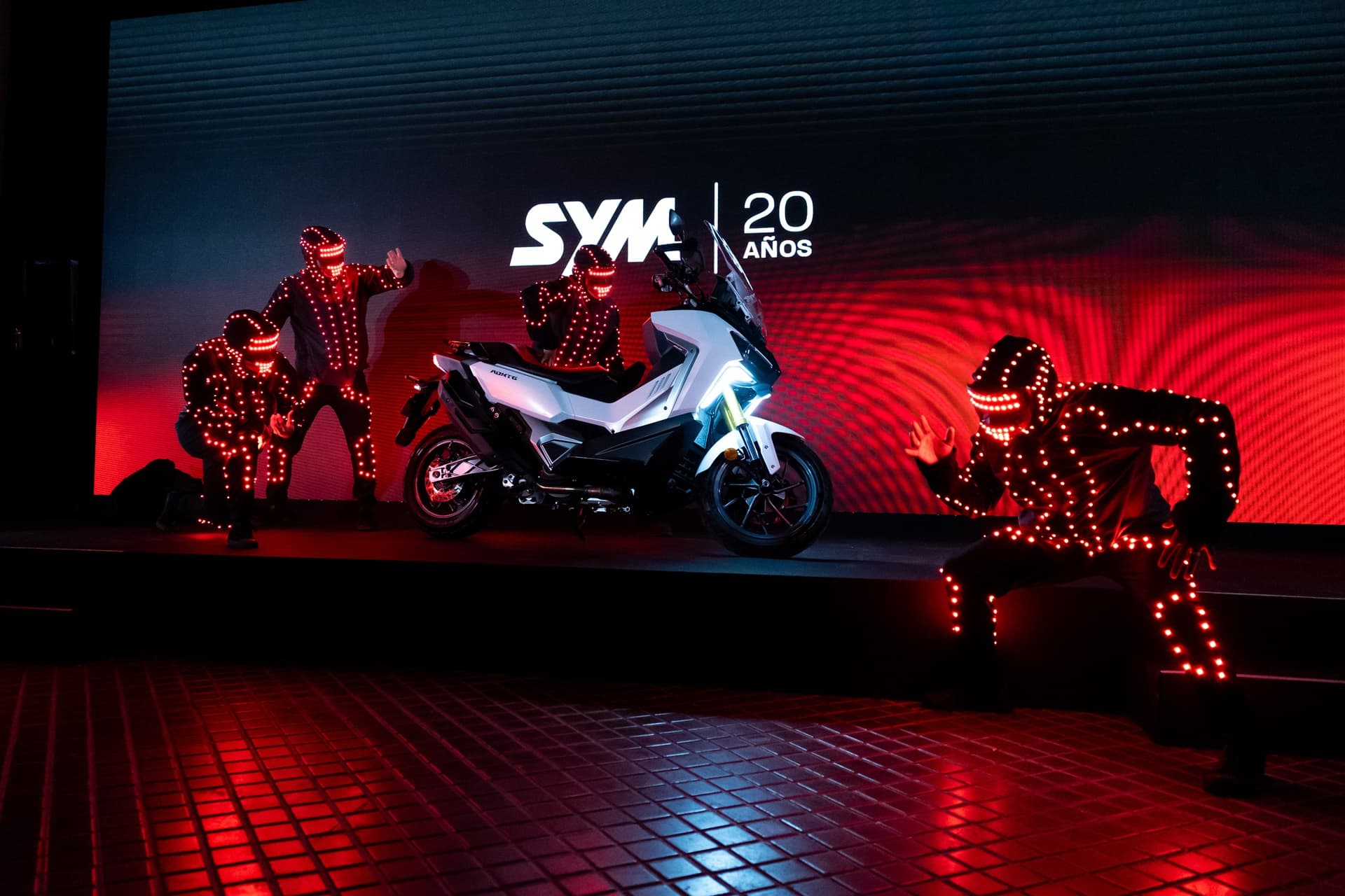 SYM ADXTG 400 2025