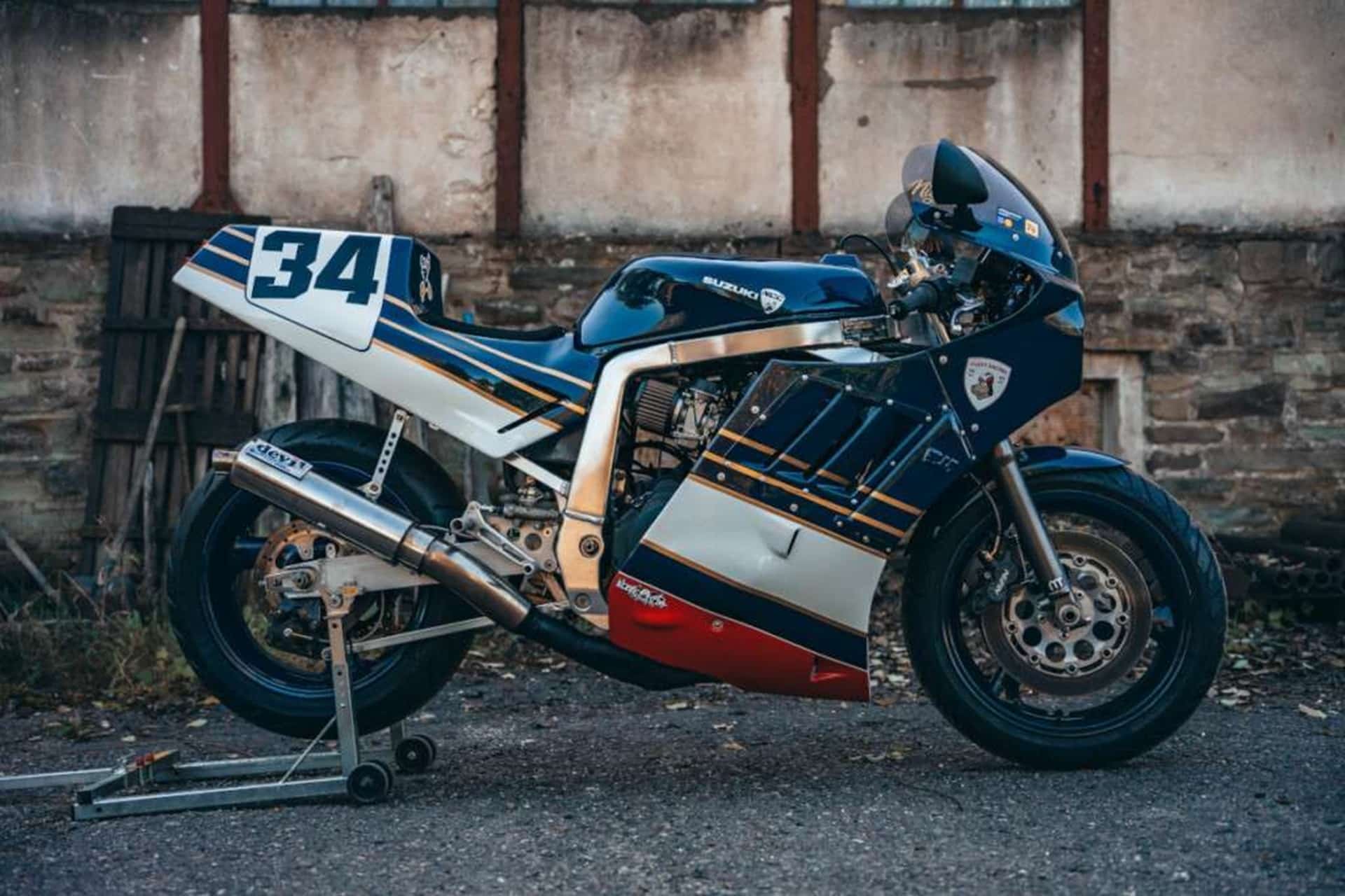 Suzuki GSX-R1100 "Renngixxer" by Nigel “Nigello” Weber