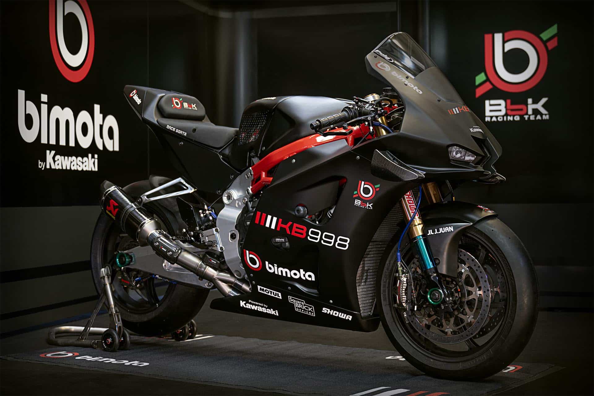 La nueva Bimota KB998 ya está preparada para competir