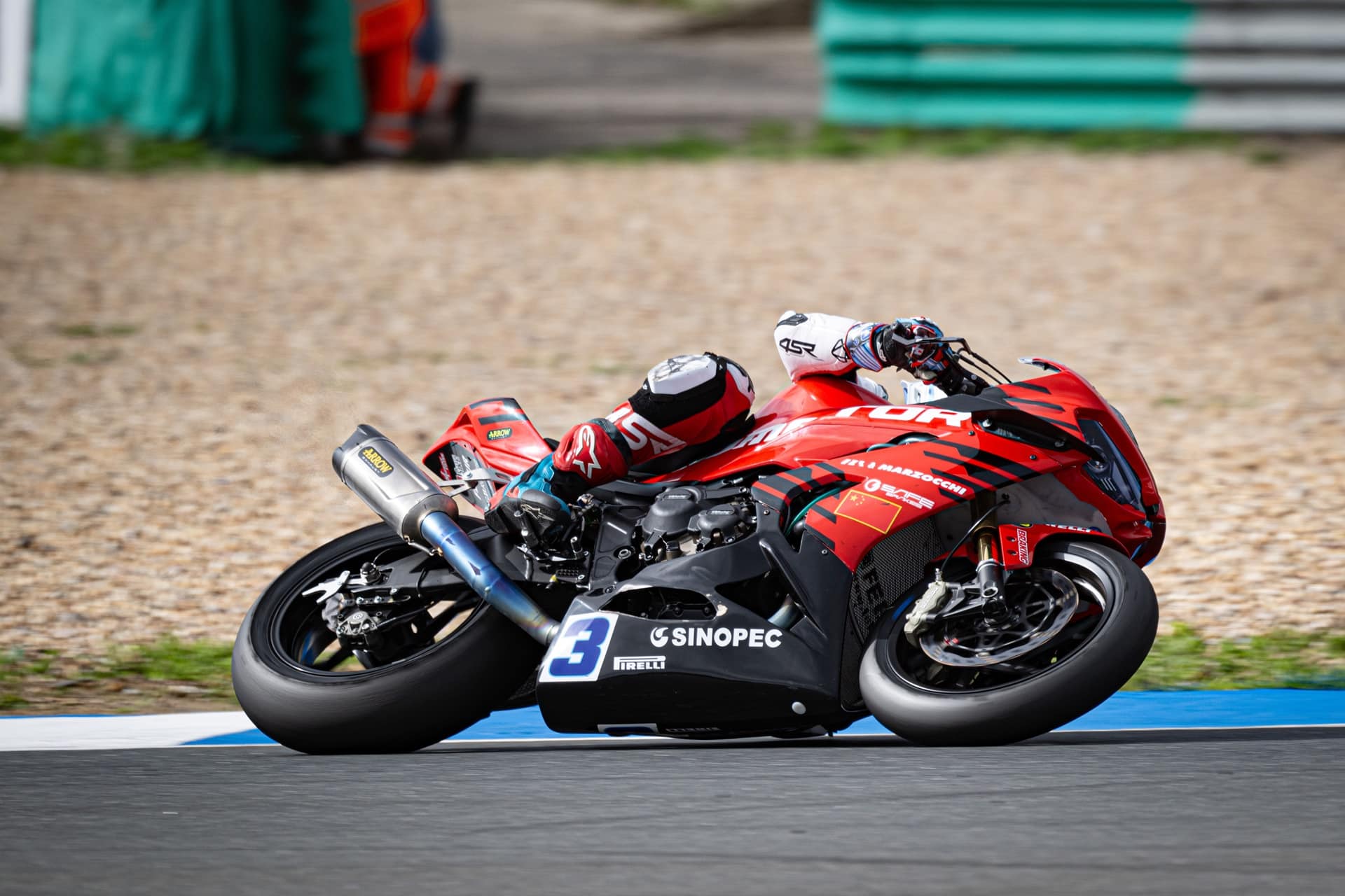 QJMotor exhibe su nueva SRK1000 en EICMA, así como su amplia gama de modelos 2025