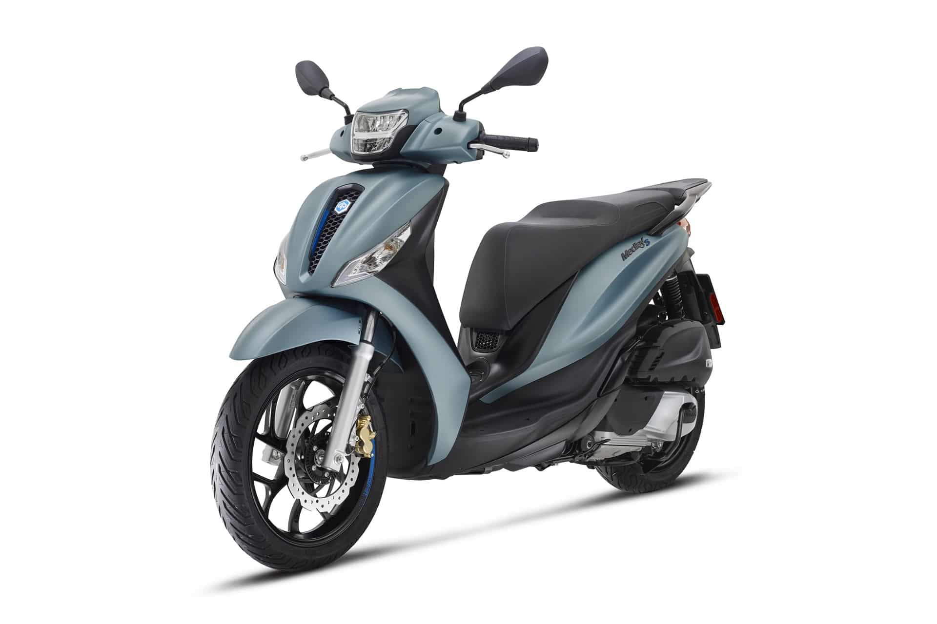 Piaggio presenta su nueva gama de scooters de rueda alta 2025