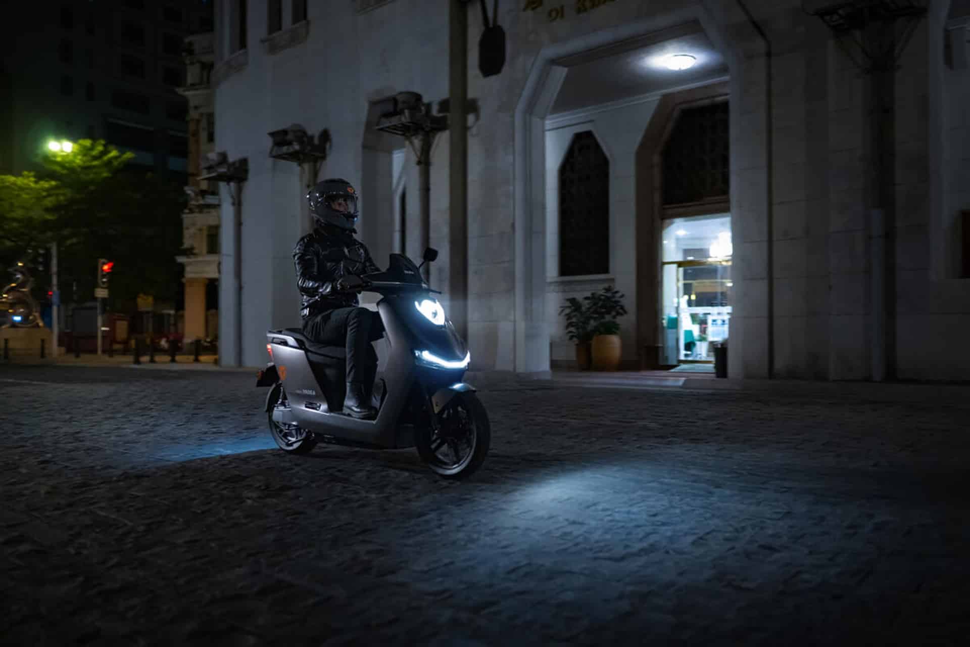 Yadea despliega todas sus innovaciones eléctricas en EICMA 2024