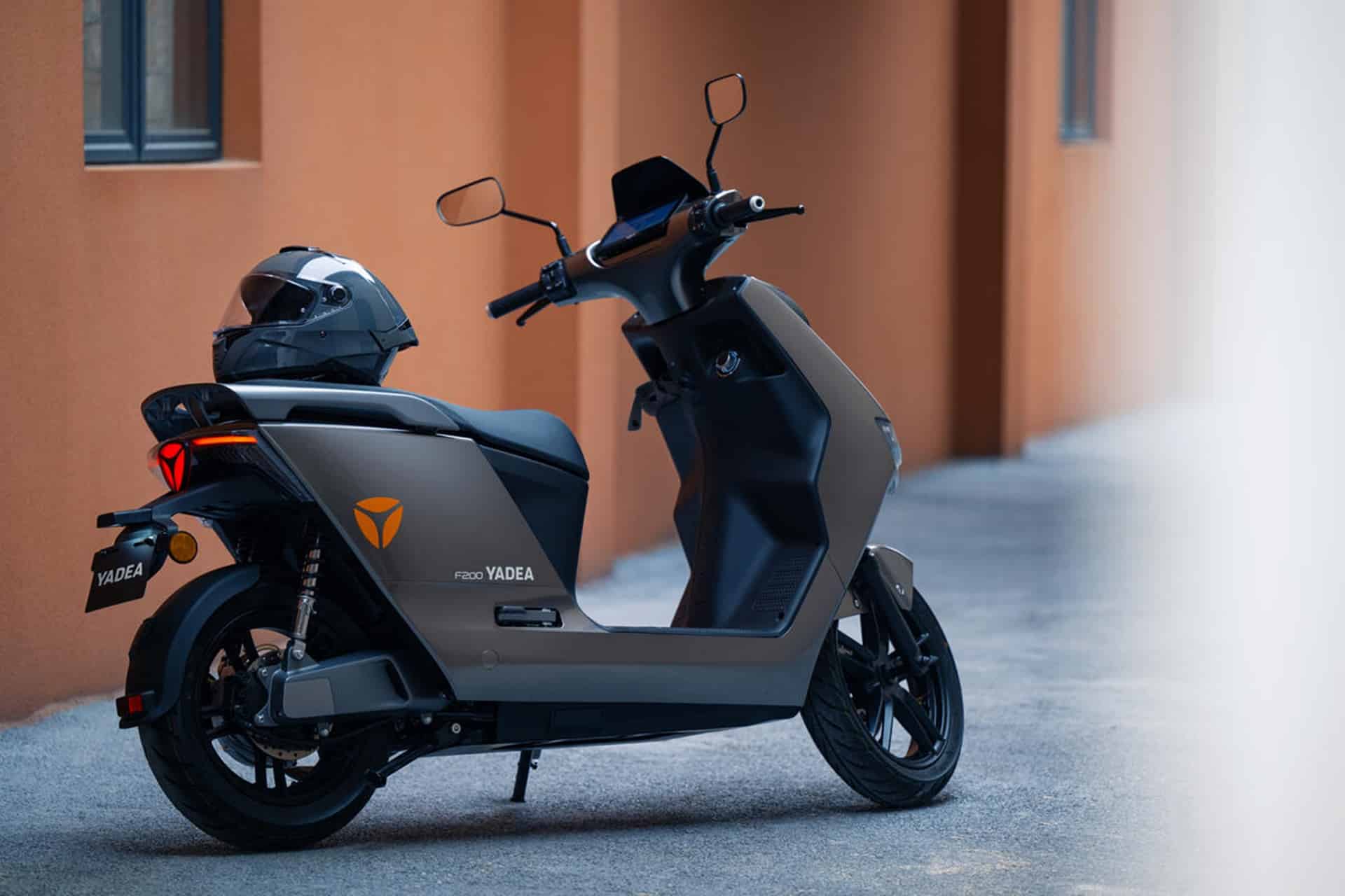Yadea despliega todas sus innovaciones eléctricas en EICMA 2024