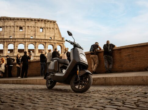 NIU celebra su 10º Aniversario por todo lo alto e EICMA 2024