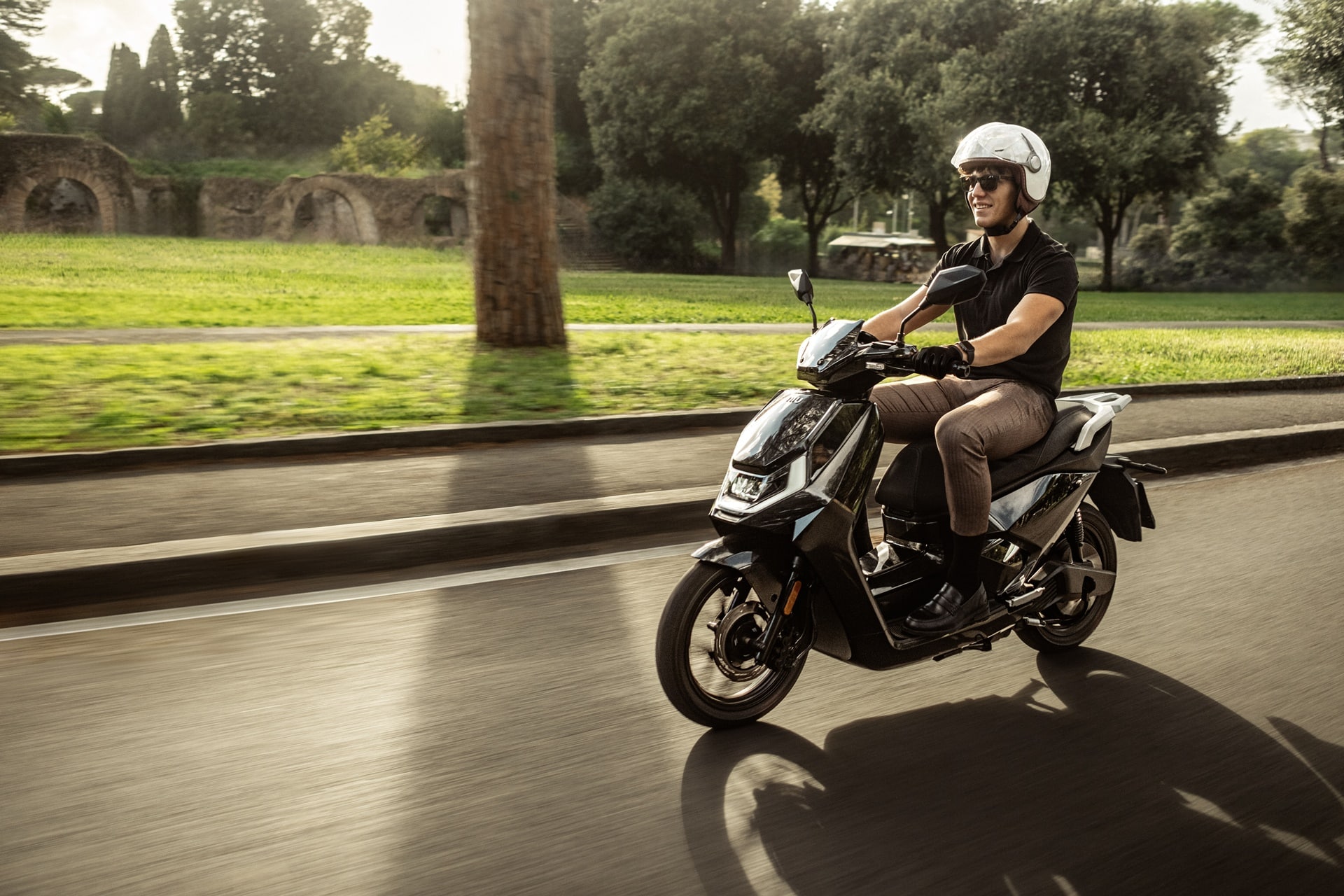 NIU celebra su 10º Aniversario por todo lo alto e EICMA 2024