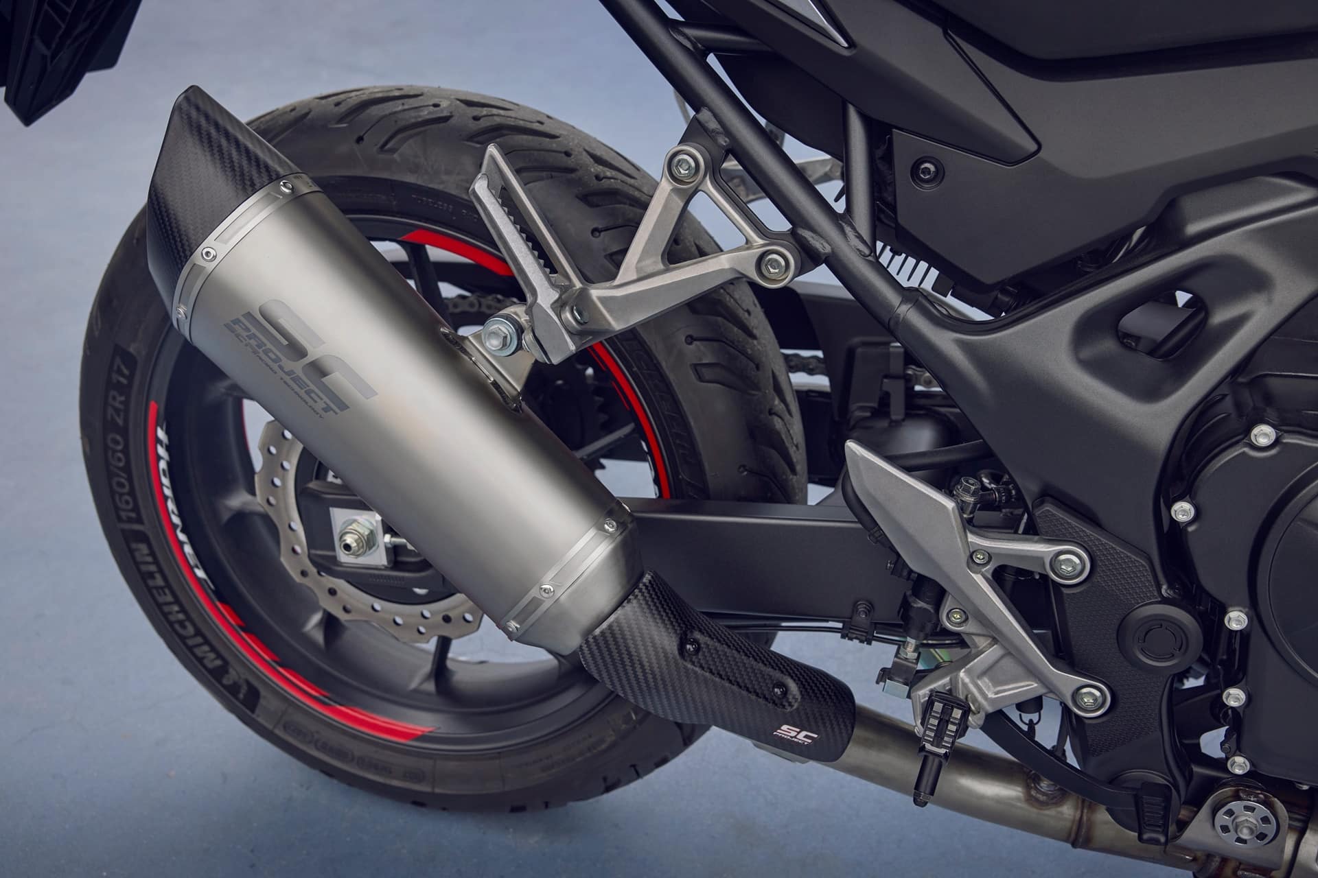 Honda CB750 Hornet 2025