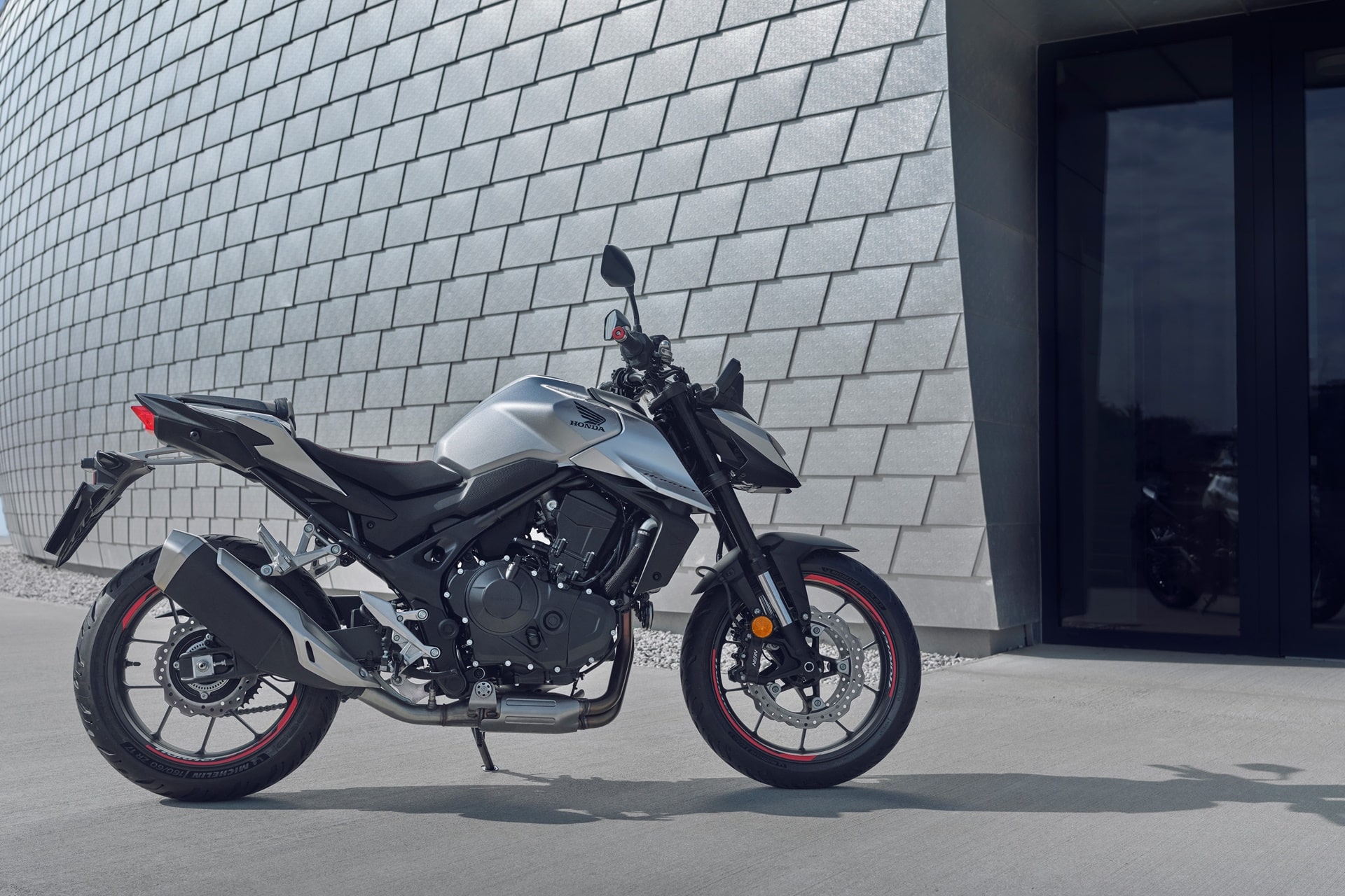 Honda CB750 Hornet 2025