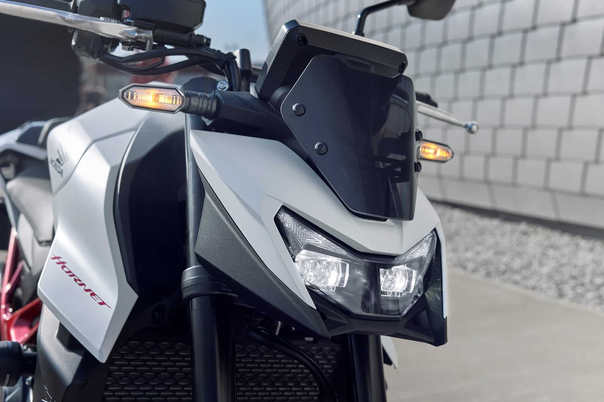 Honda CB750 Hornet 2025
