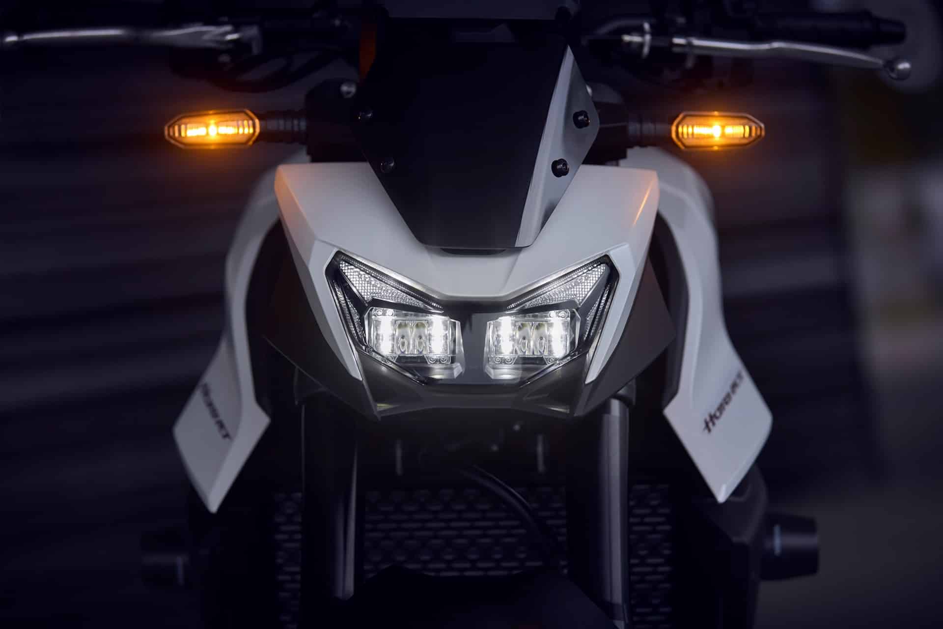 Honda CB750 Hornet 2025