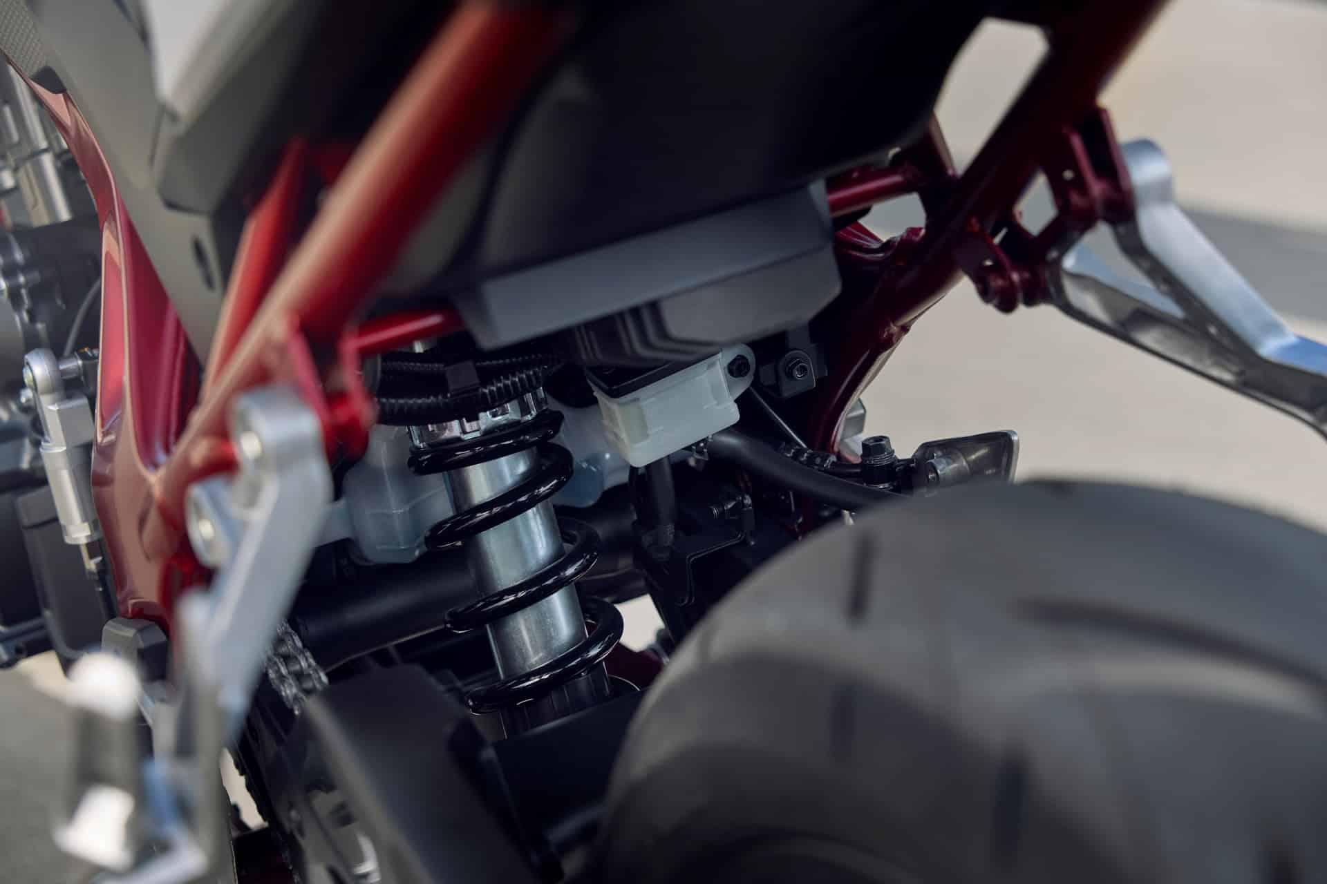 Honda CB750 Hornet 2025