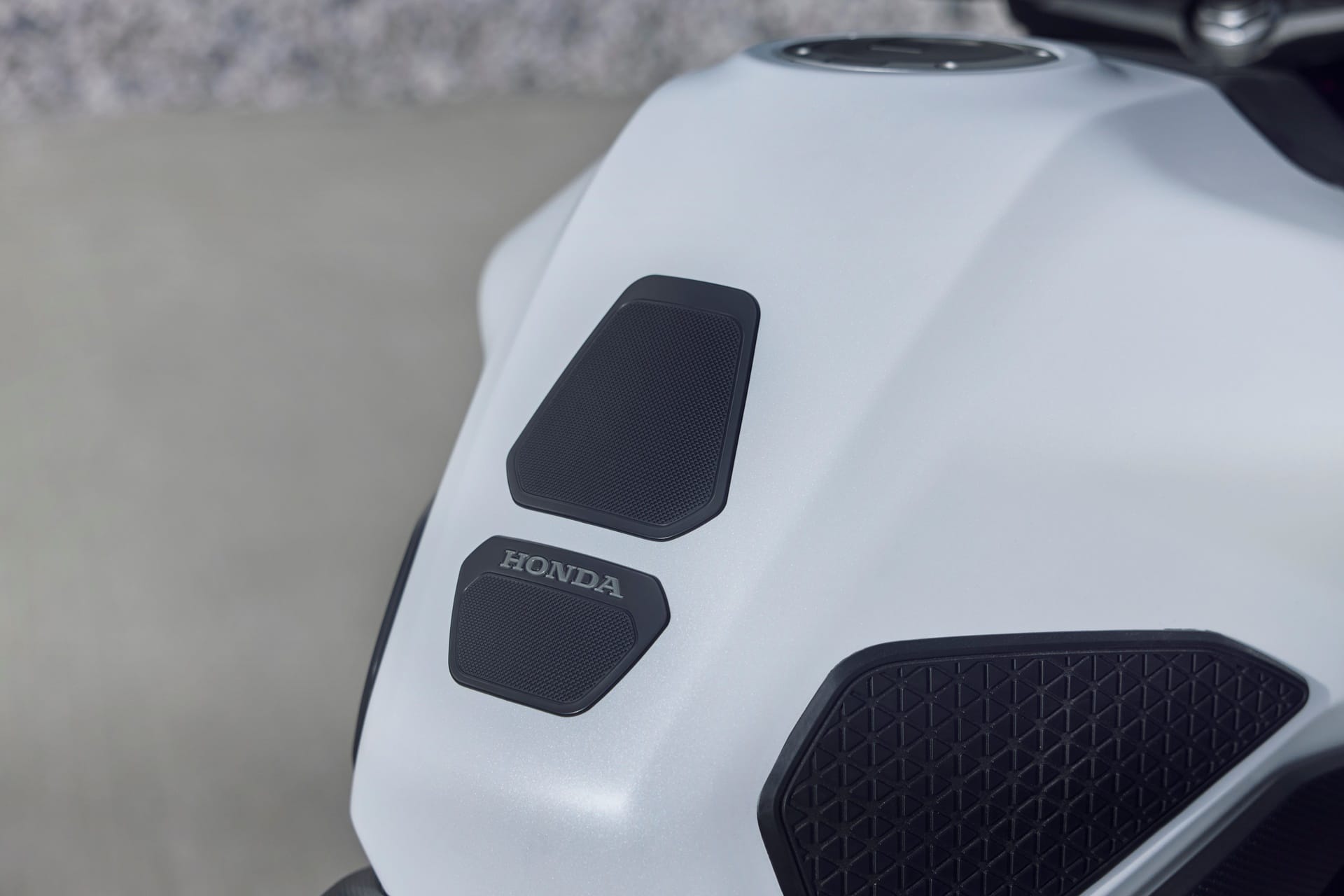 Honda CB750 Hornet 2025