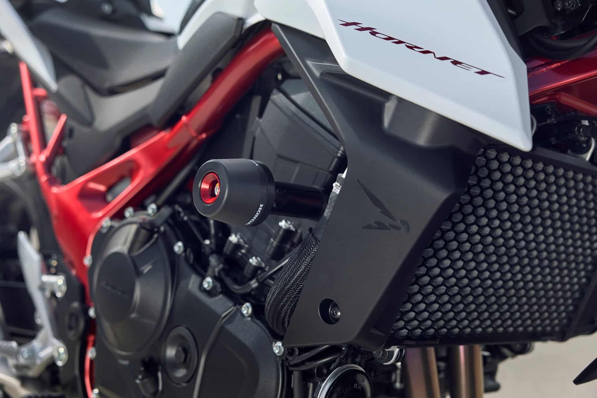 Honda CB750 Hornet 2025