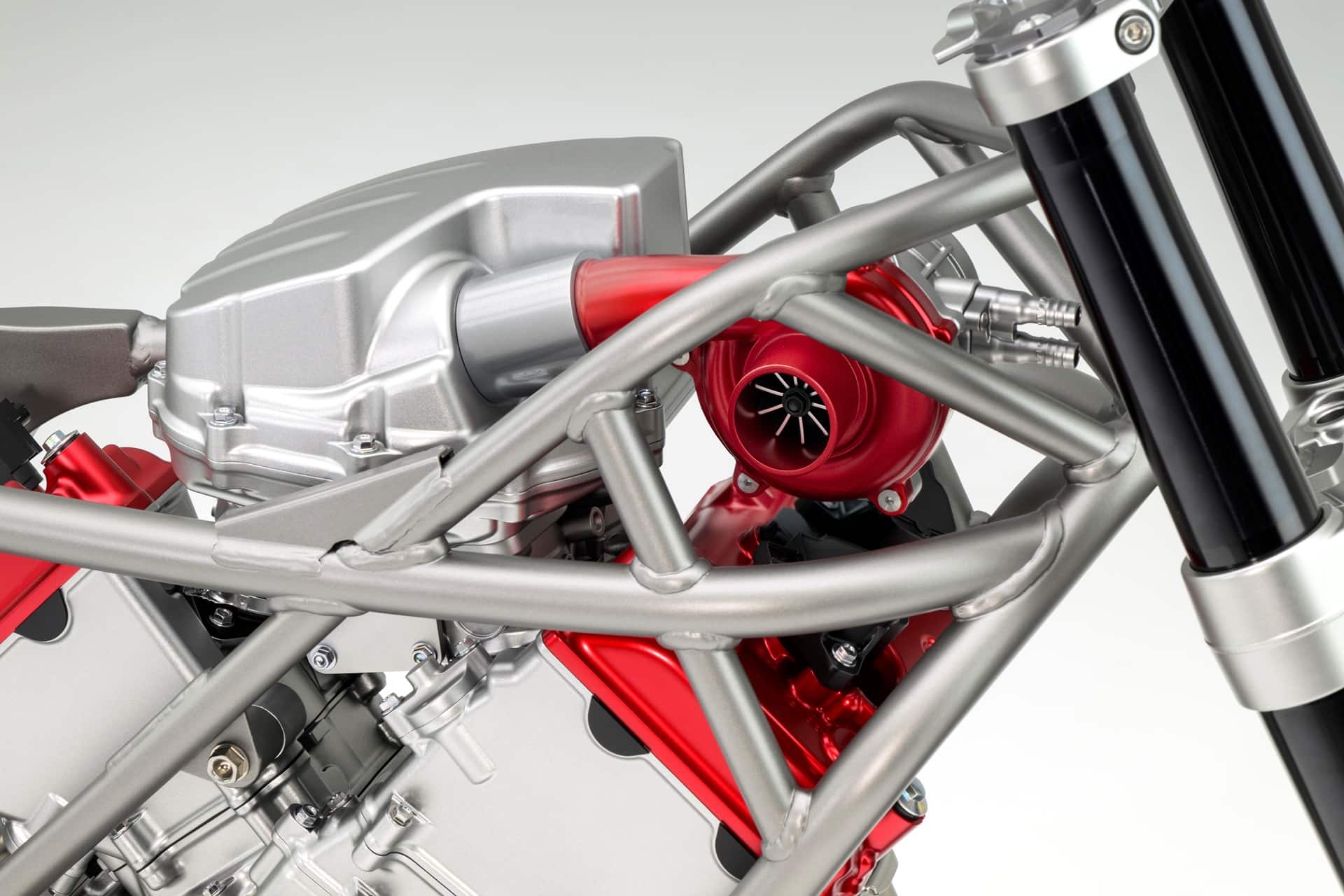 Honda despliega todo su poder tecnológico: motor V3 y compresor eléctrico, lo nunca visto