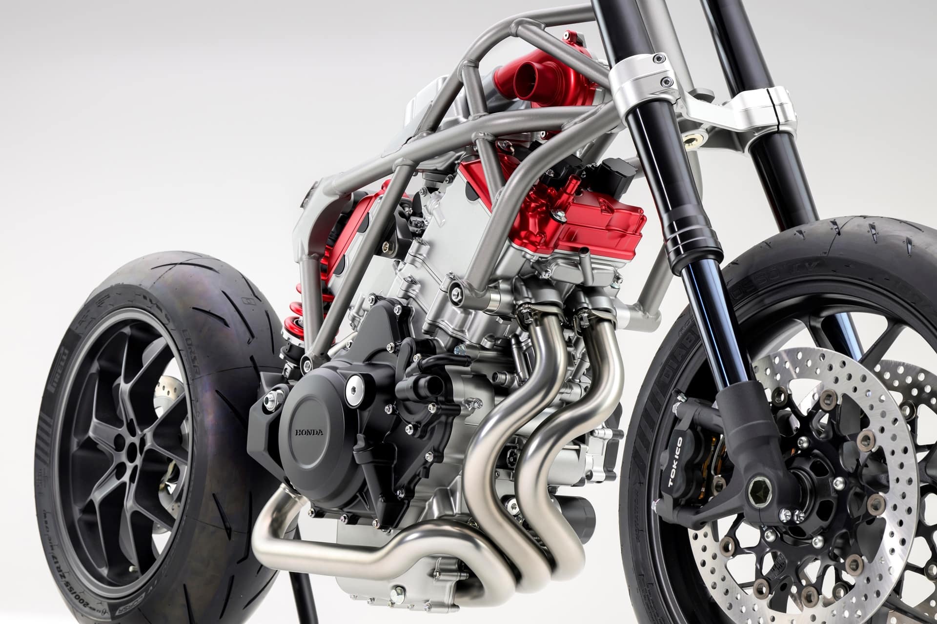 Honda despliega todo su poder tecnológico: motor V3 y compresor eléctrico, lo nunca visto