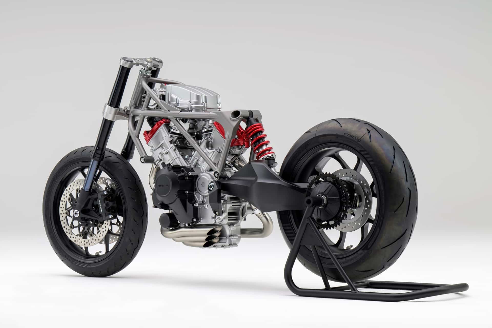 Honda despliega todo su poder tecnológico: motor V3 y compresor eléctrico, lo nunca visto