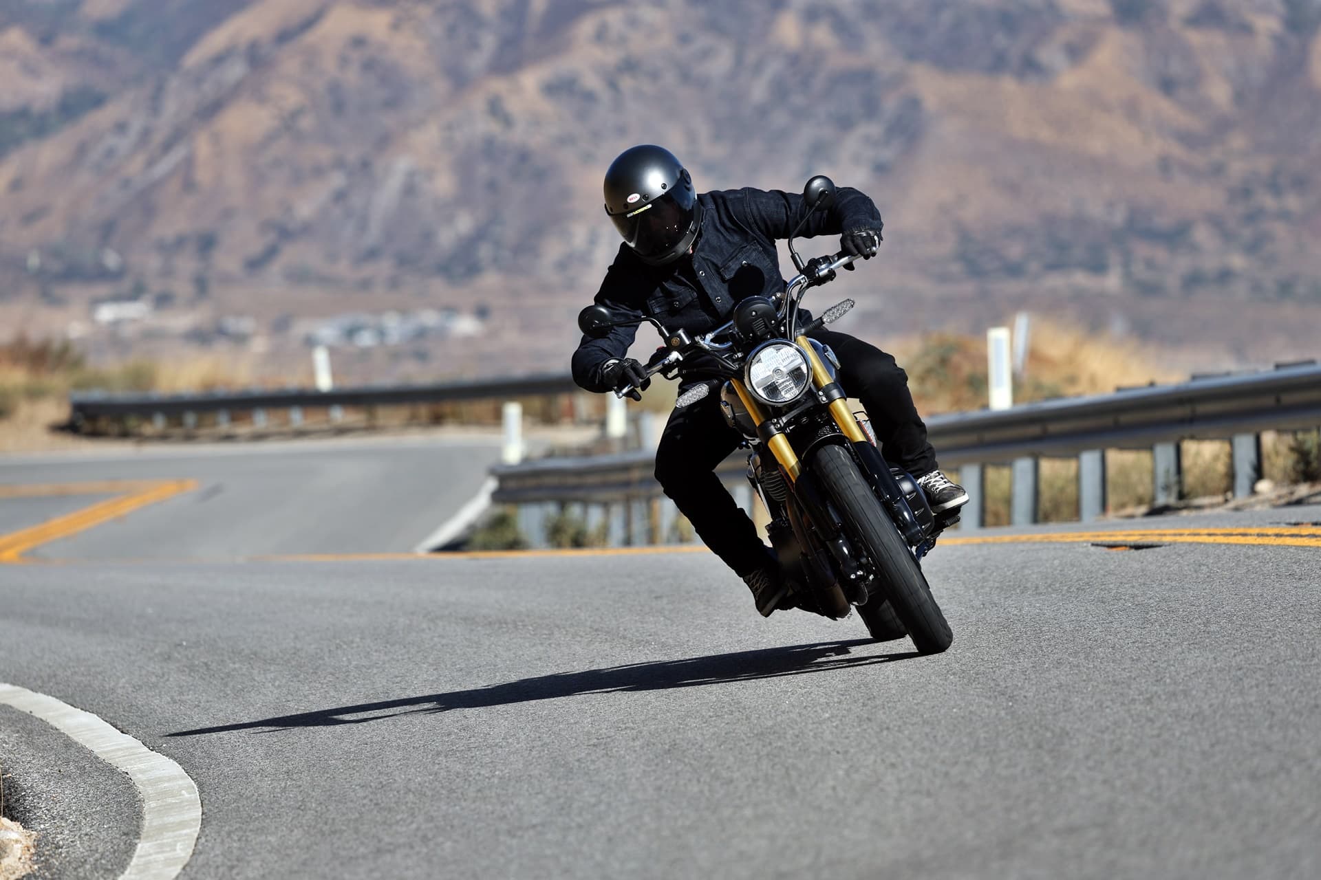 Prueba Royal Enfield Bear 650