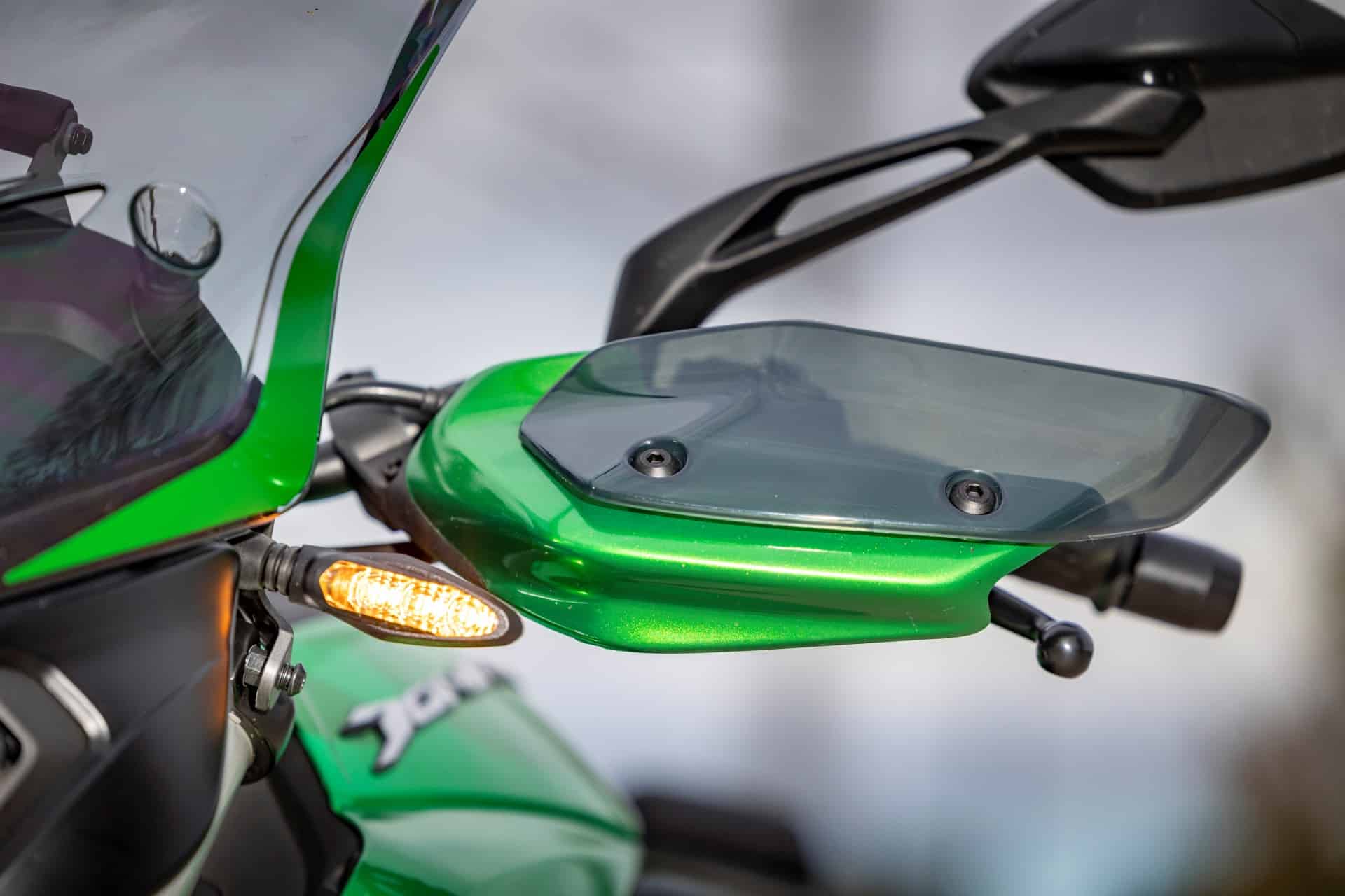 Bajaj Dominar 400 2025