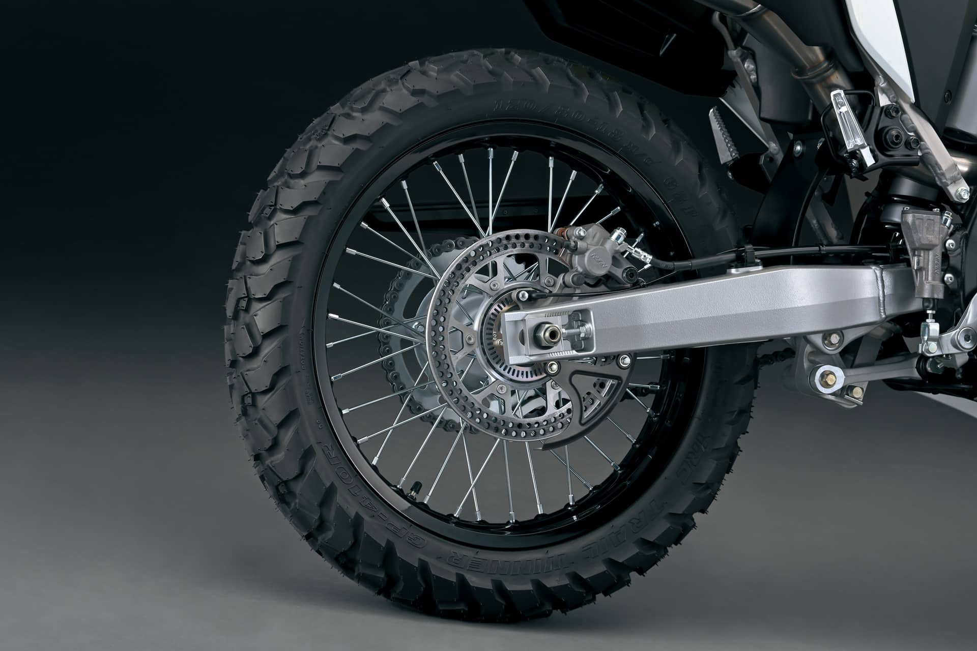 Las nuevas Suzuki DR-Z4S y DR-Z4SM han sido presentadas oficialmente en EICMA 2024