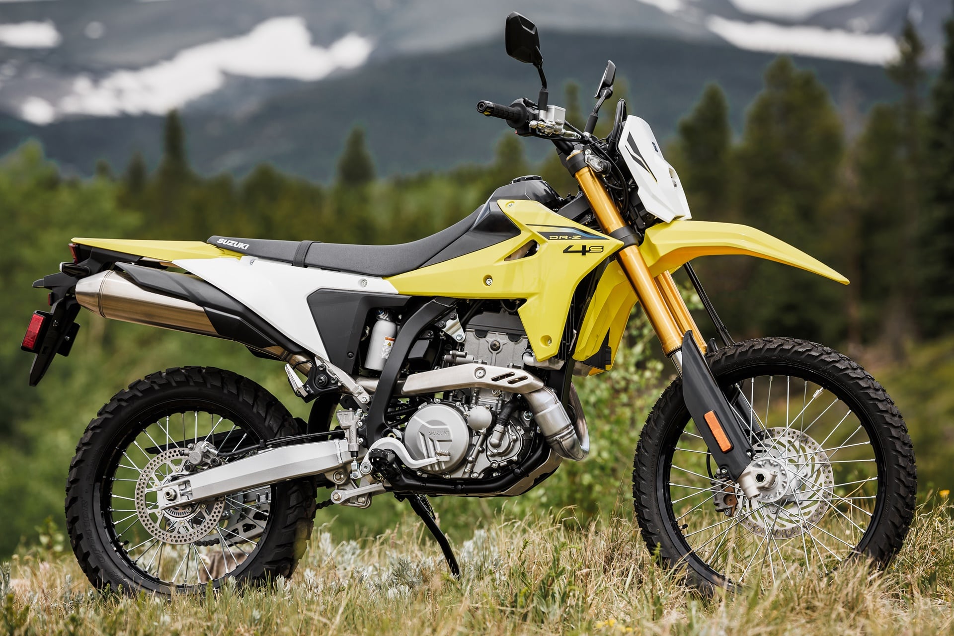 Las nuevas Suzuki DR-Z4S y DR-Z4SM han sido presentadas oficialmente en EICMA 2024