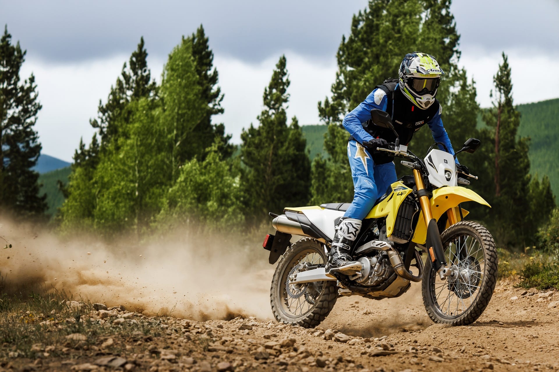 Las nuevas Suzuki DR-Z4S y DR-Z4SM han sido presentadas oficialmente en EICMA 2024