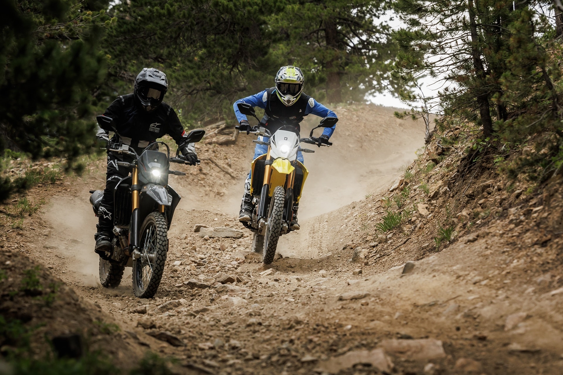 Las nuevas Suzuki DR-Z4S y DR-Z4SM han sido presentadas oficialmente en EICMA 2024