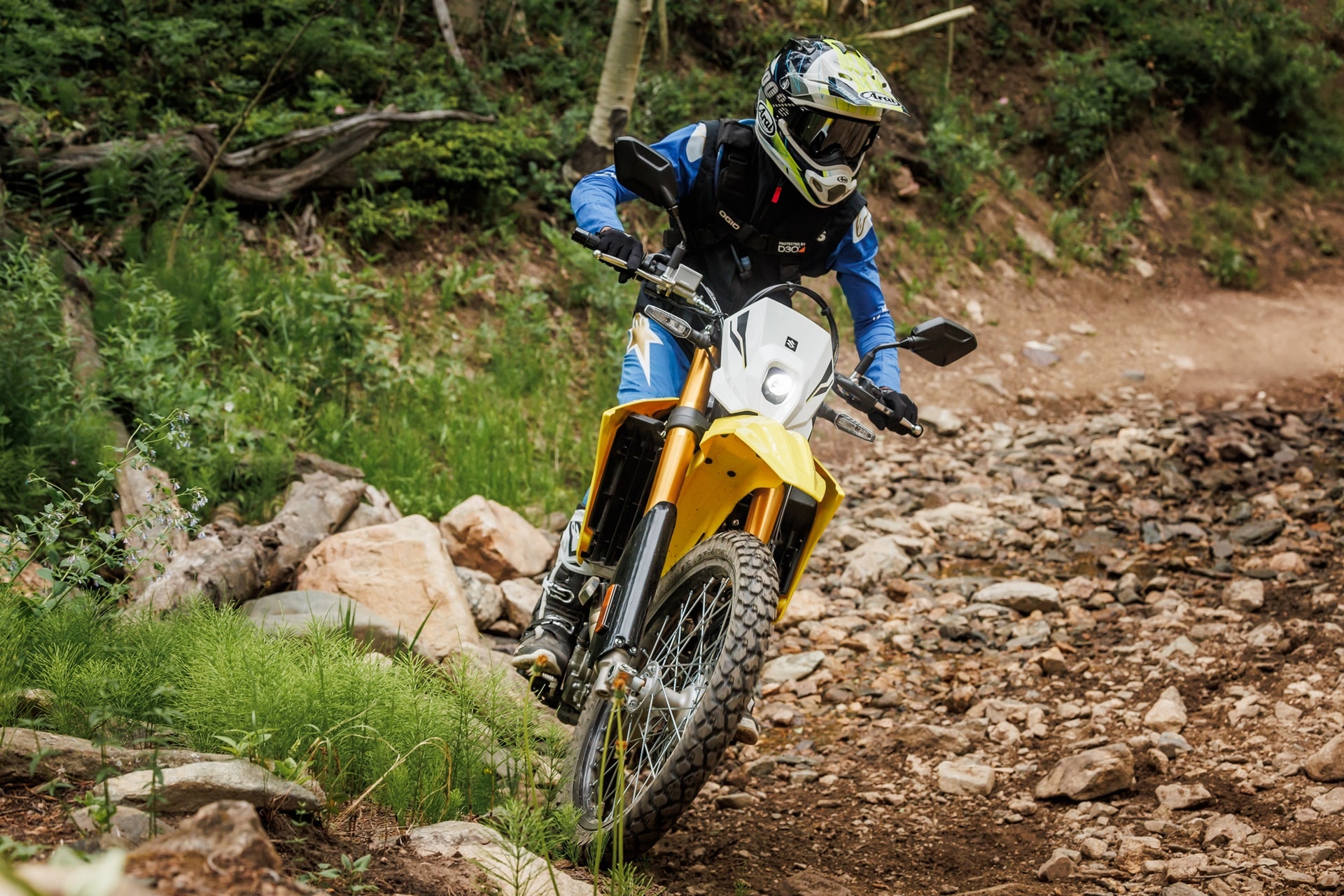 Las nuevas Suzuki DR-Z4S y DR-Z4SM han sido presentadas oficialmente en EICMA 2024