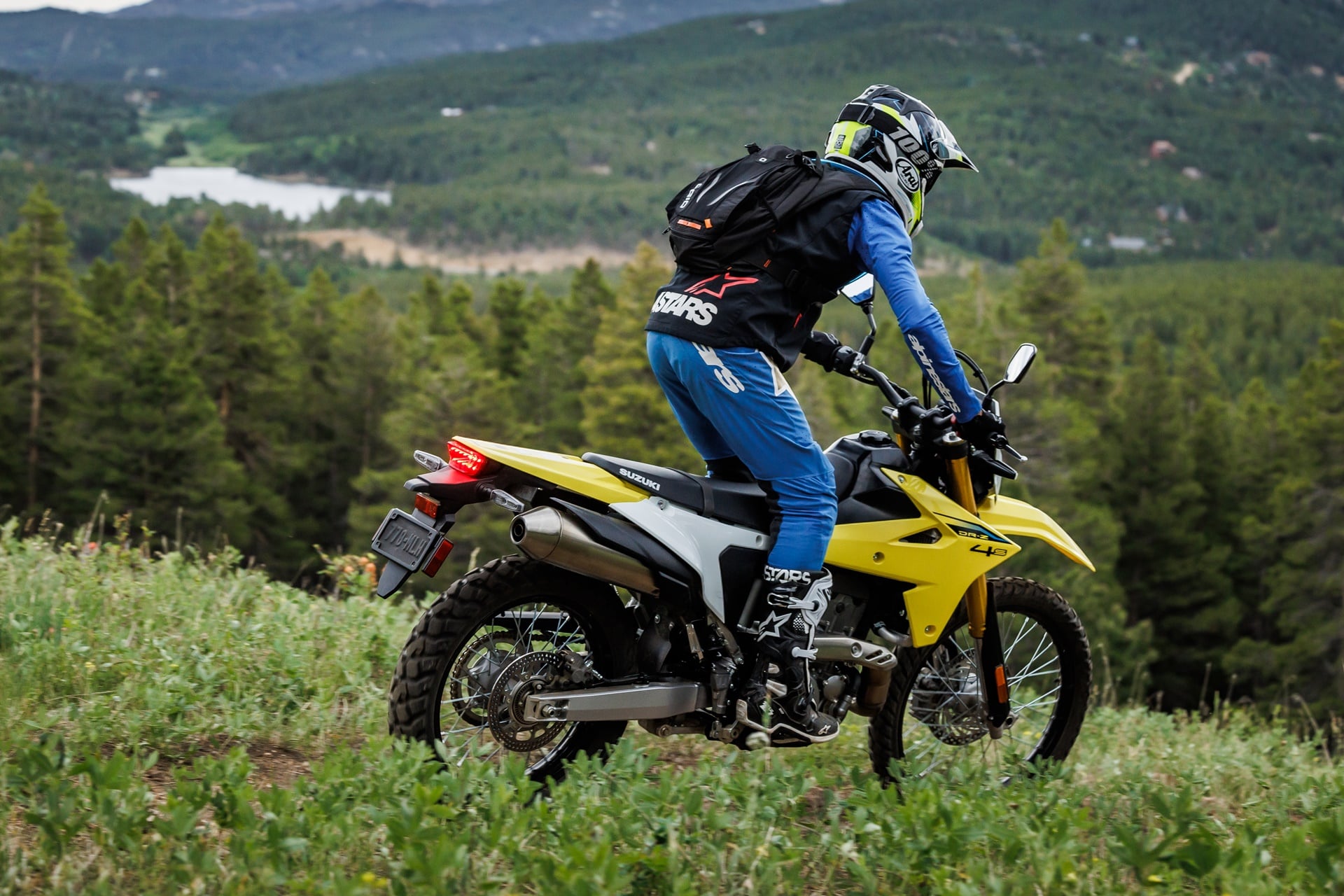 Las nuevas Suzuki DR-Z4S y DR-Z4SM han sido presentadas oficialmente en EICMA 2024