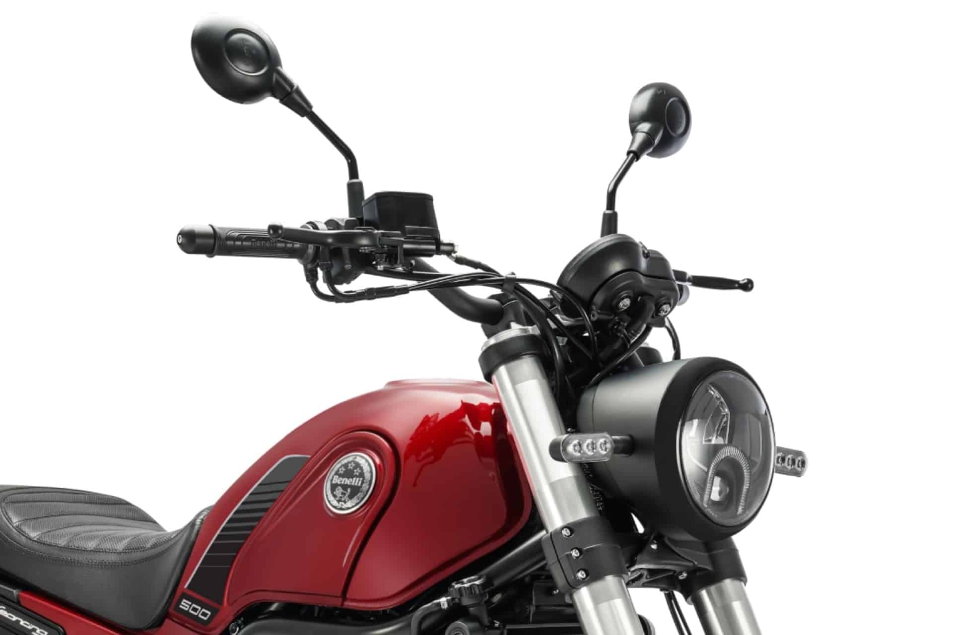 Bennelli lanza una promoción especial "Black Friday" para su gama Leoncino 500