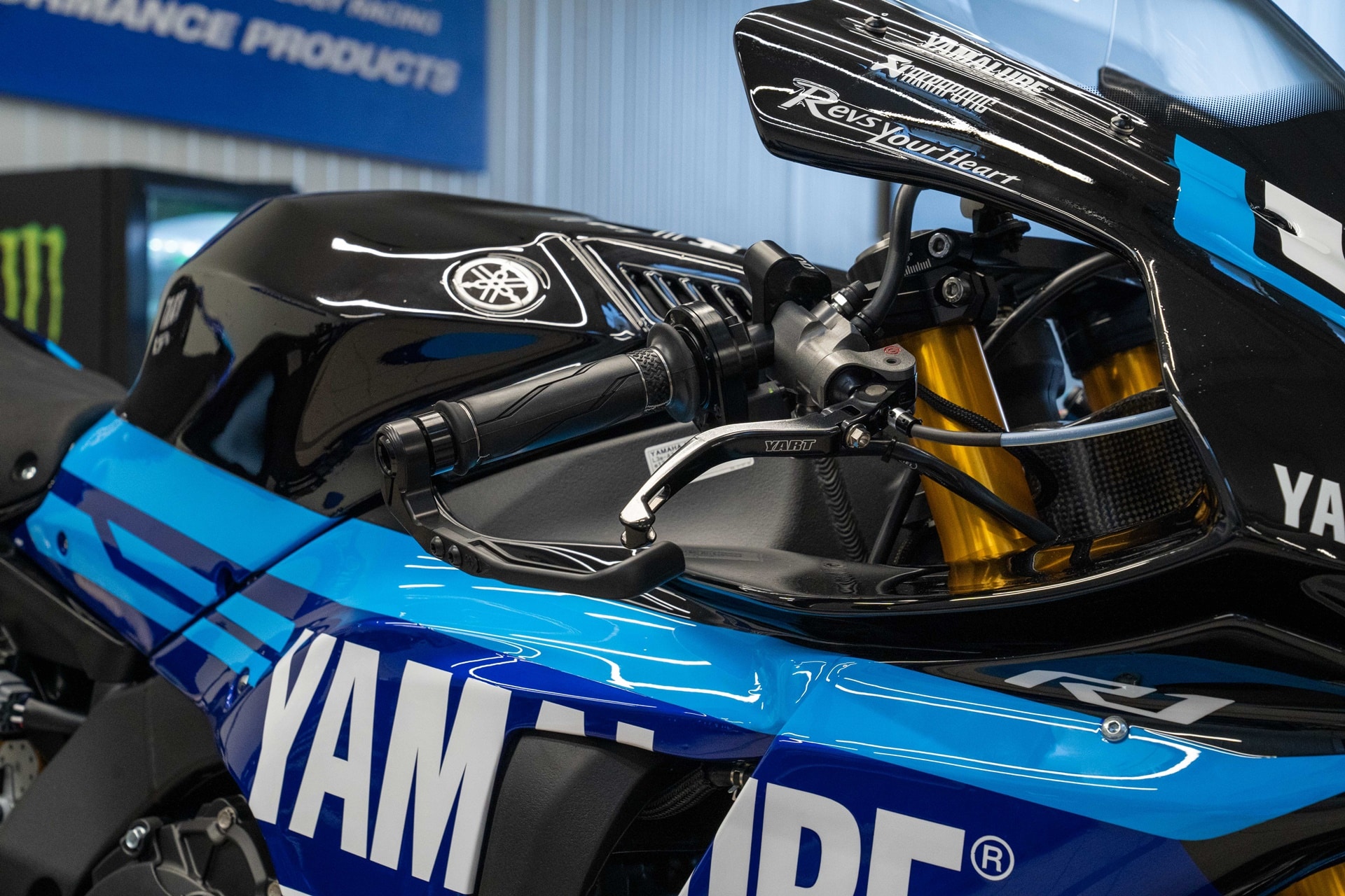 Yamaha lanza una increíble edición limitada YART Suzuka 8H 2024